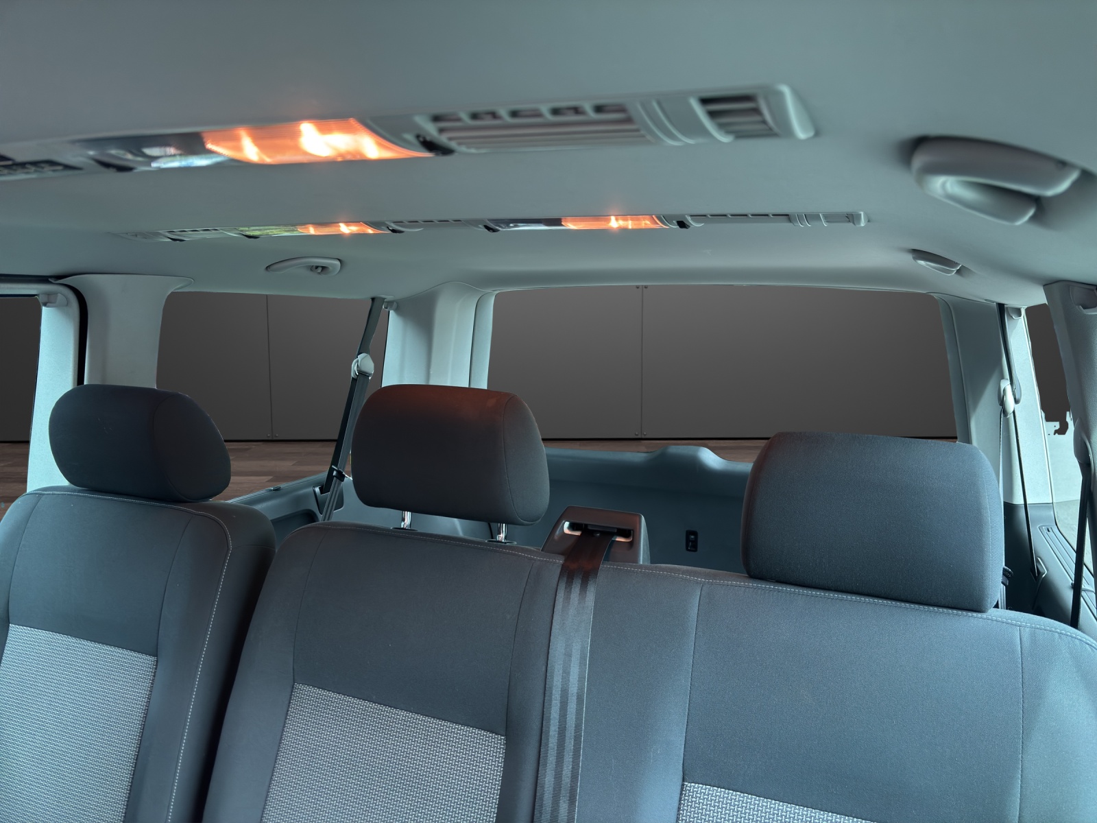 VW T5 Caravelle Comfortline 2.0 TDI CR 4Motion-image-9
