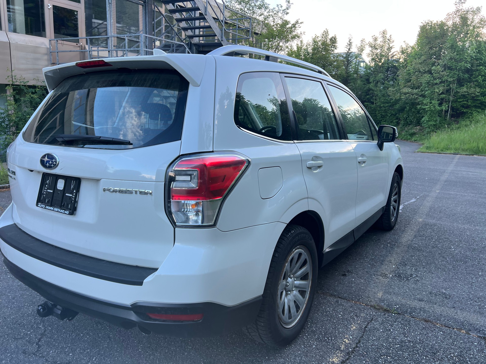 SUBARU Forester 2.0i Swiss Lineartronic-image-5