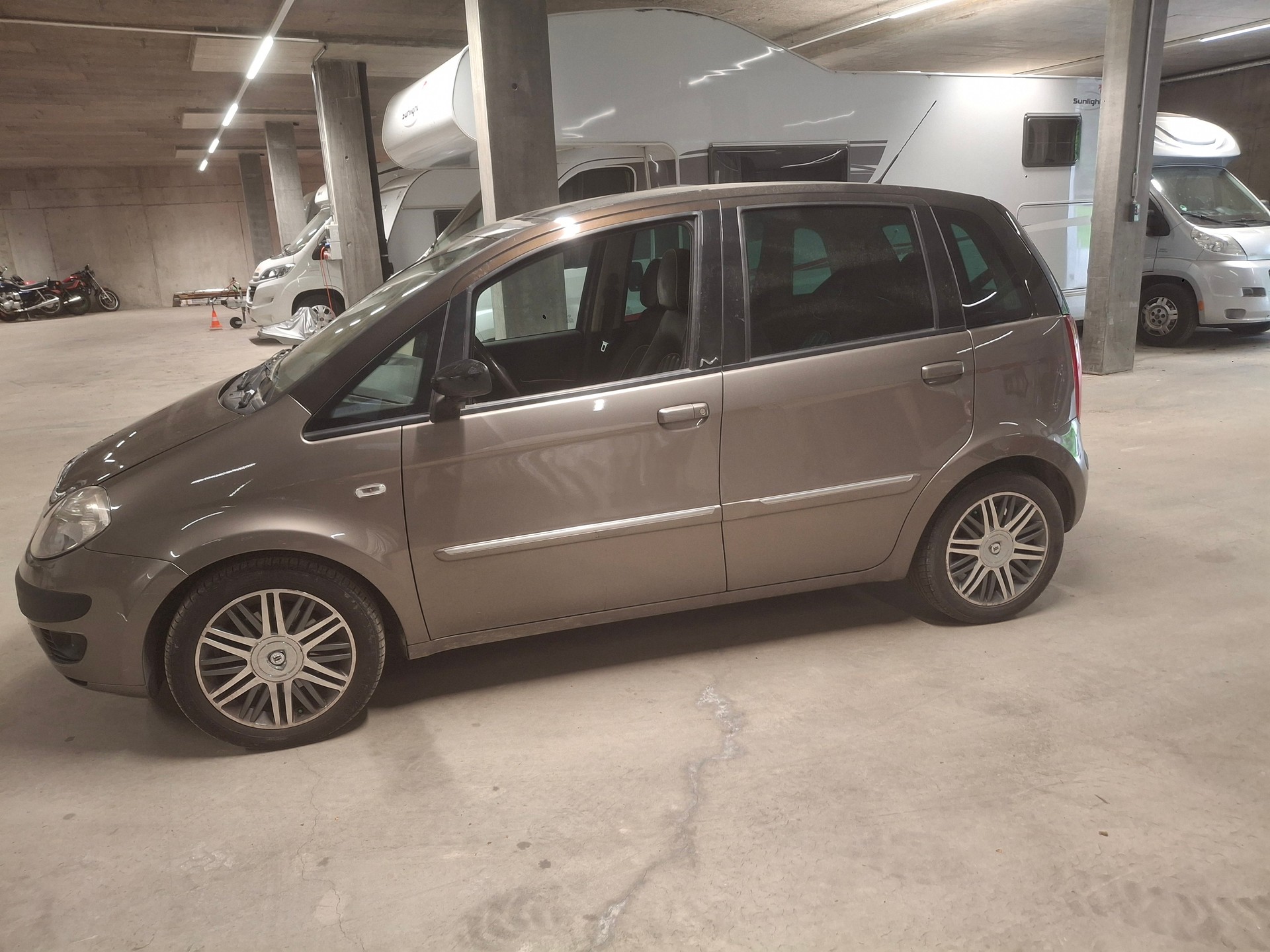 LANCIA Musa 1.9 JTD Platino-image-3