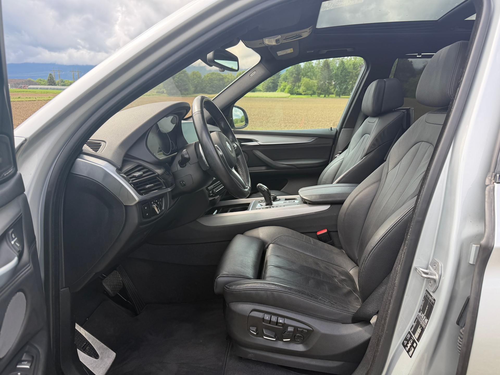 BMW X5 xDrive M50d Steptronic-image-11