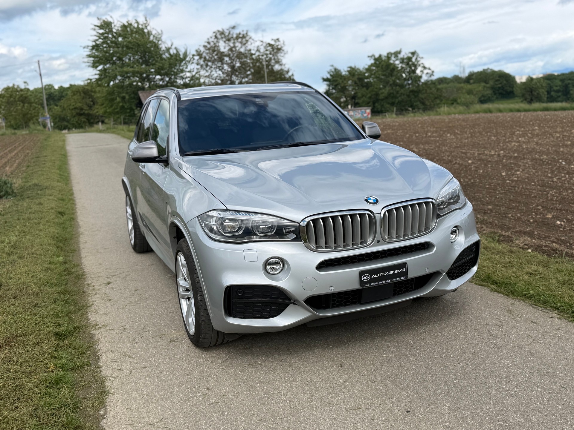 BMW X5 xDrive M50d Steptronic-image-2