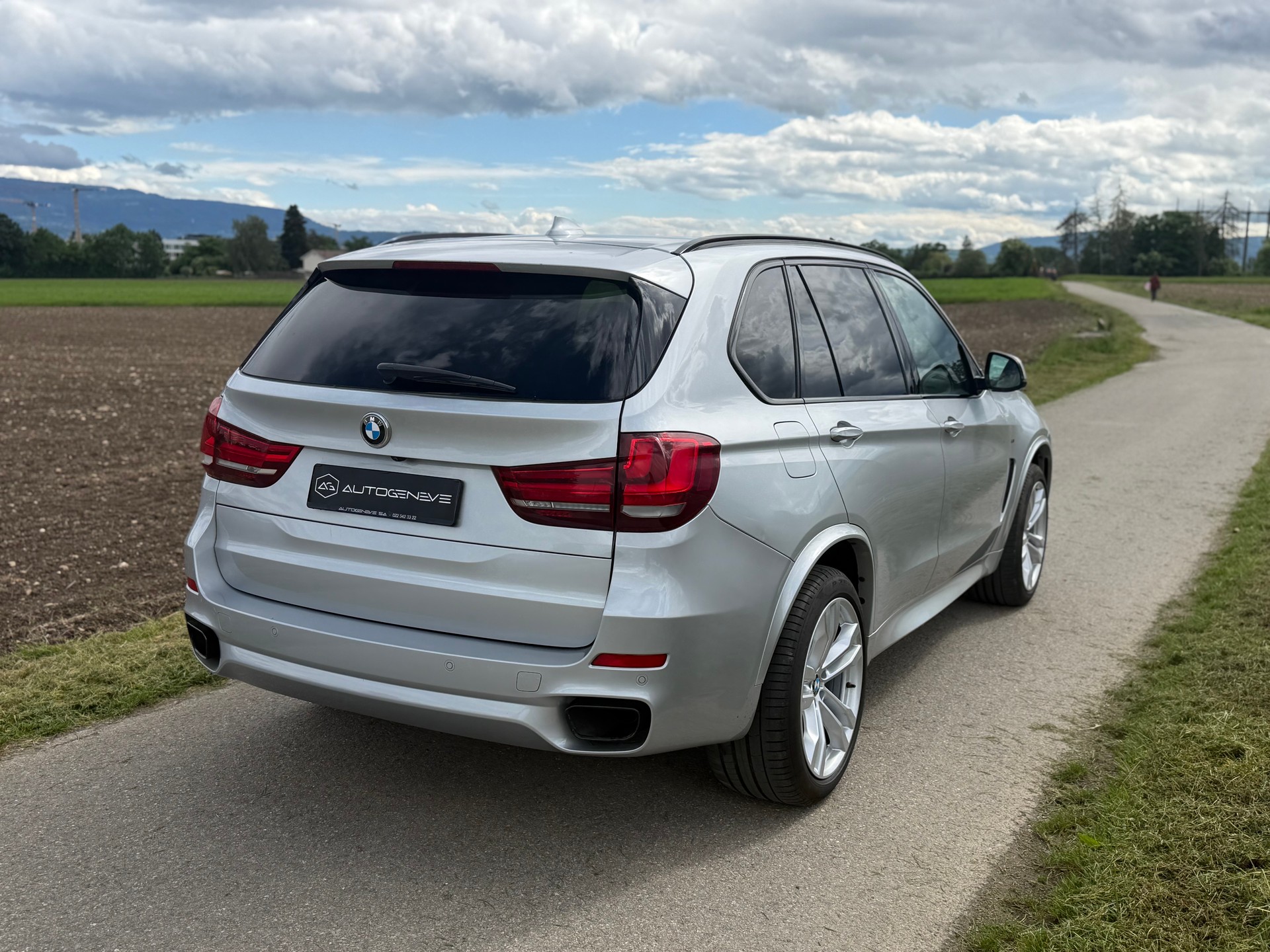 BMW X5 xDrive M50d Steptronic-image-6
