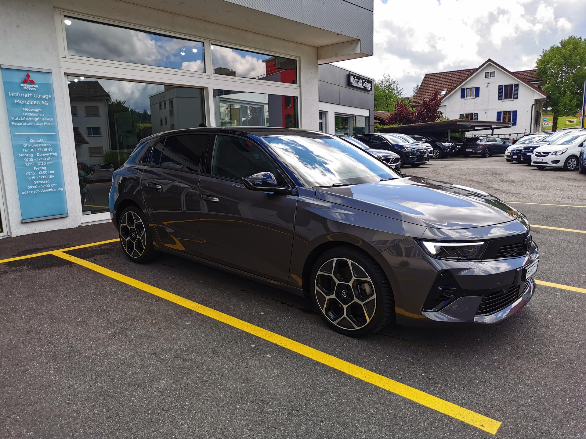 OPEL Astra 1.6 T PHEV 180 Swiss Premium-image-3