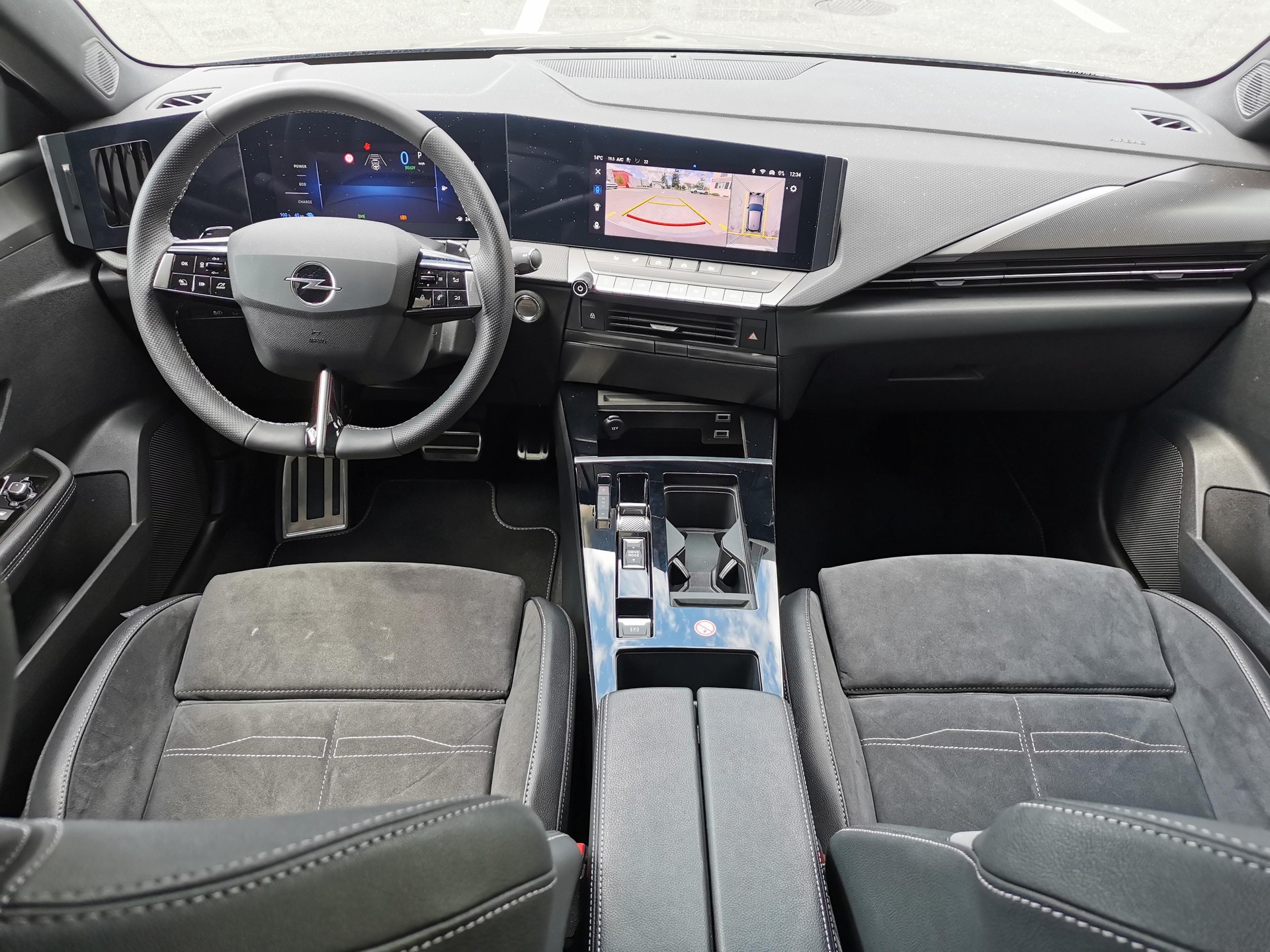 OPEL Astra 1.6 T PHEV 180 Swiss Premium-image-9