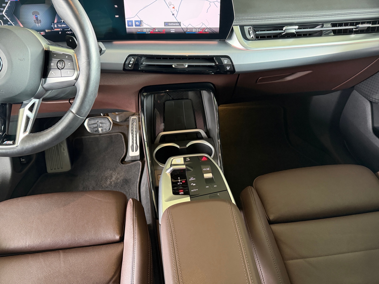 BMW X1 23i xDrive paddles-image-10