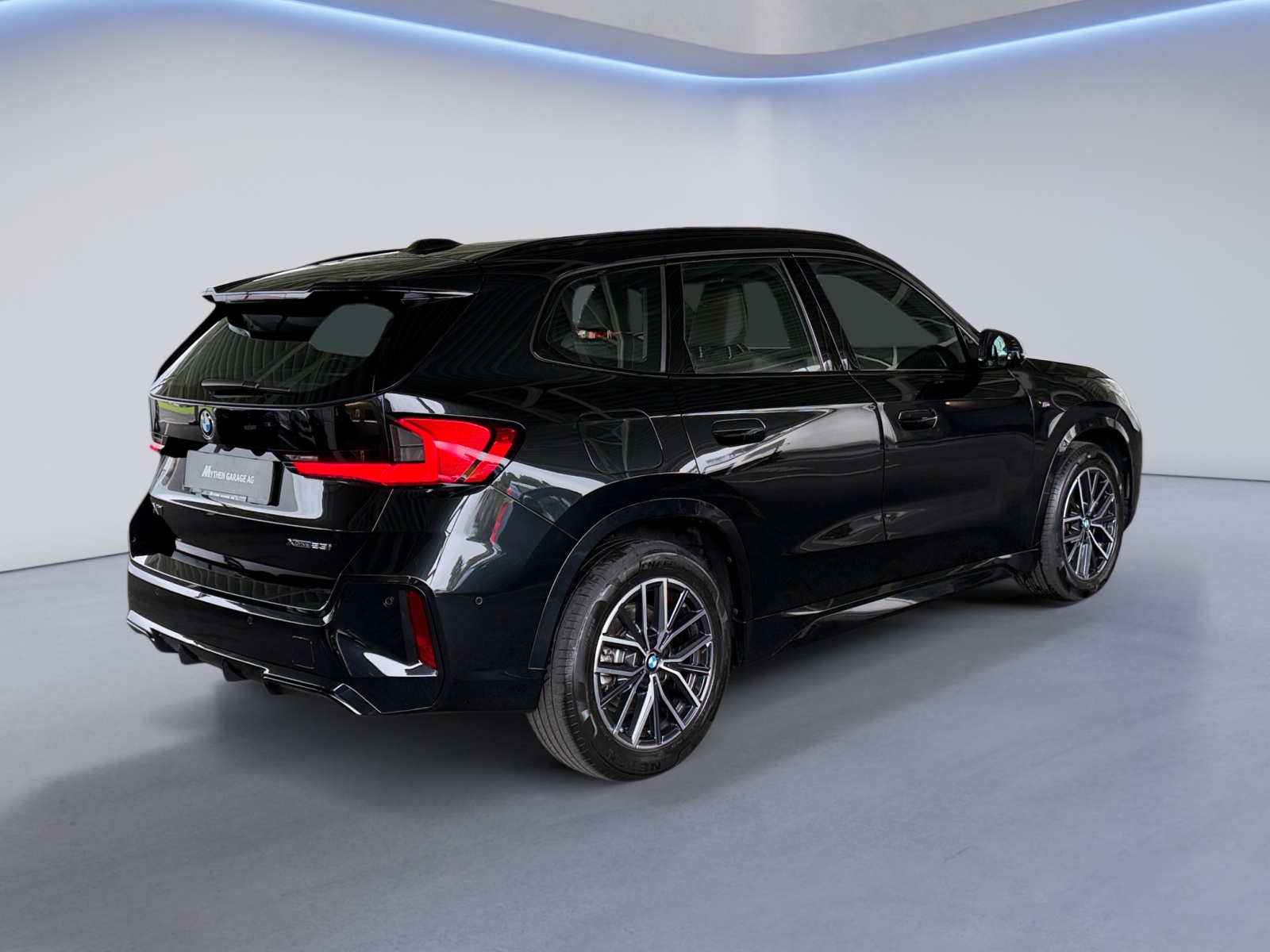 BMW X1 23i xDrive paddles-image-4
