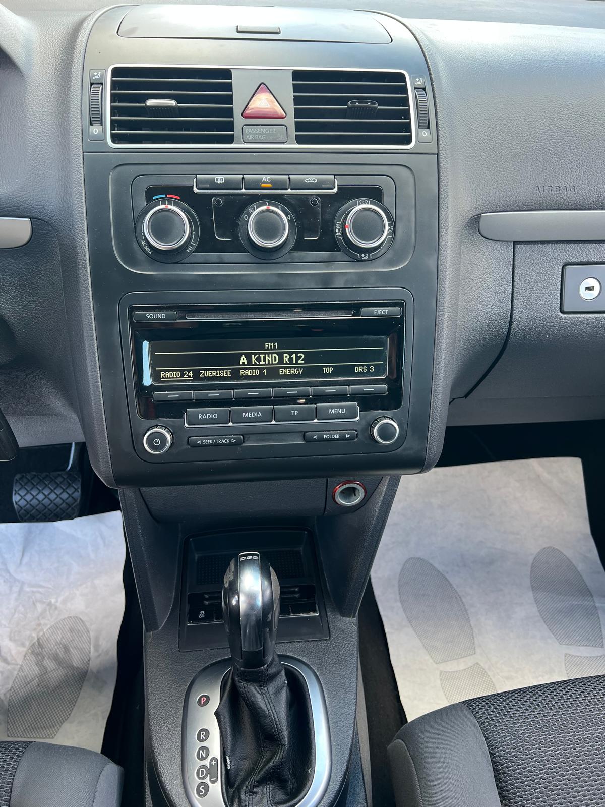 VW Touran 1.6 TDI Comfortline DSG-image-10