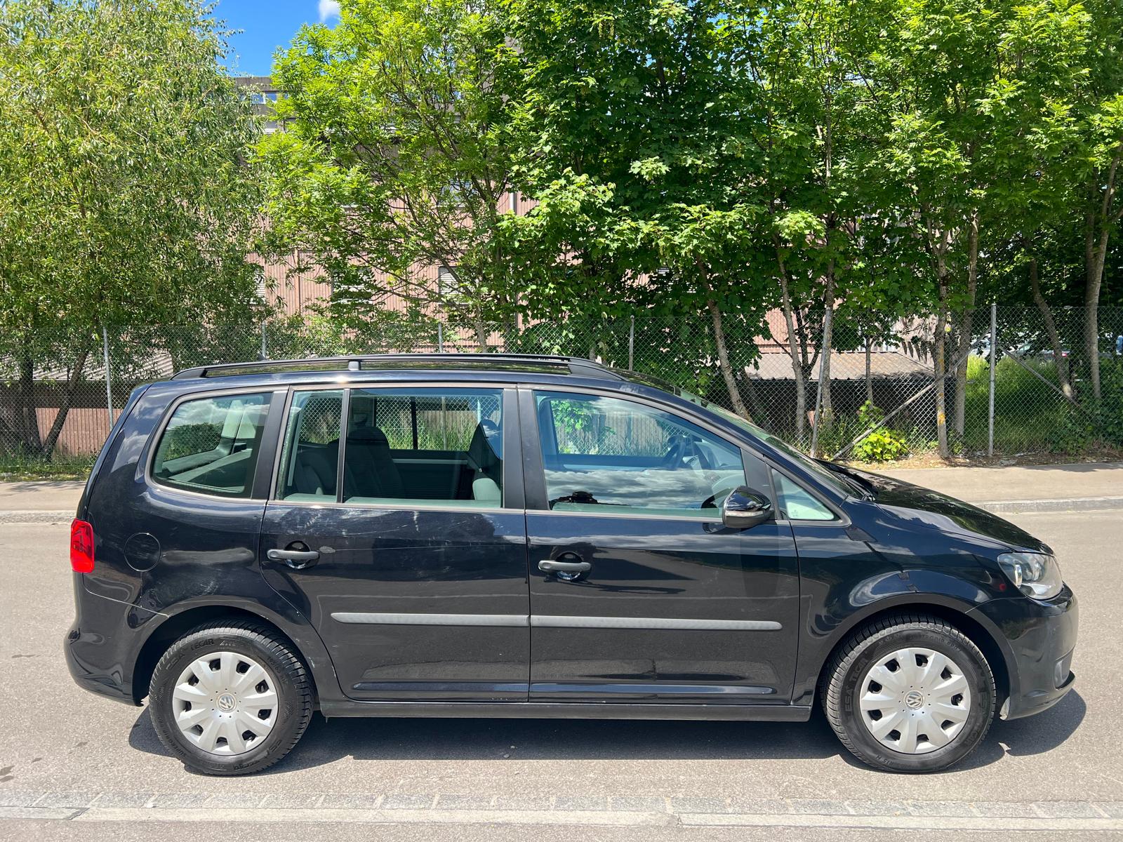 VW Touran 1.6 TDI Comfortline DSG-image-4