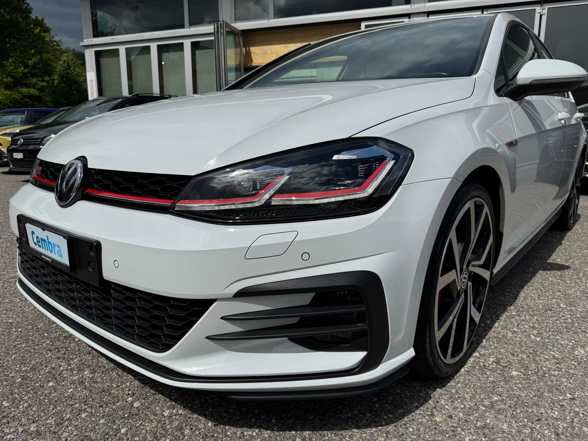 VW Golf 2.0 TSI GTI Performance DSG-showroom-element-1