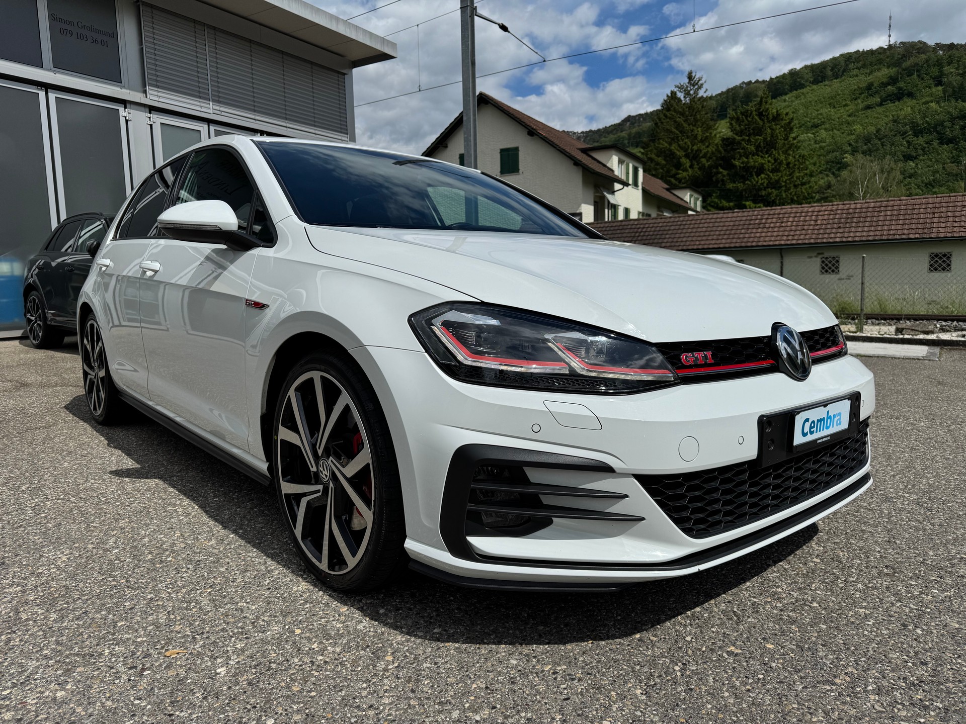 VW Golf 2.0 TSI GTI Performance DSG-showroom-element-3