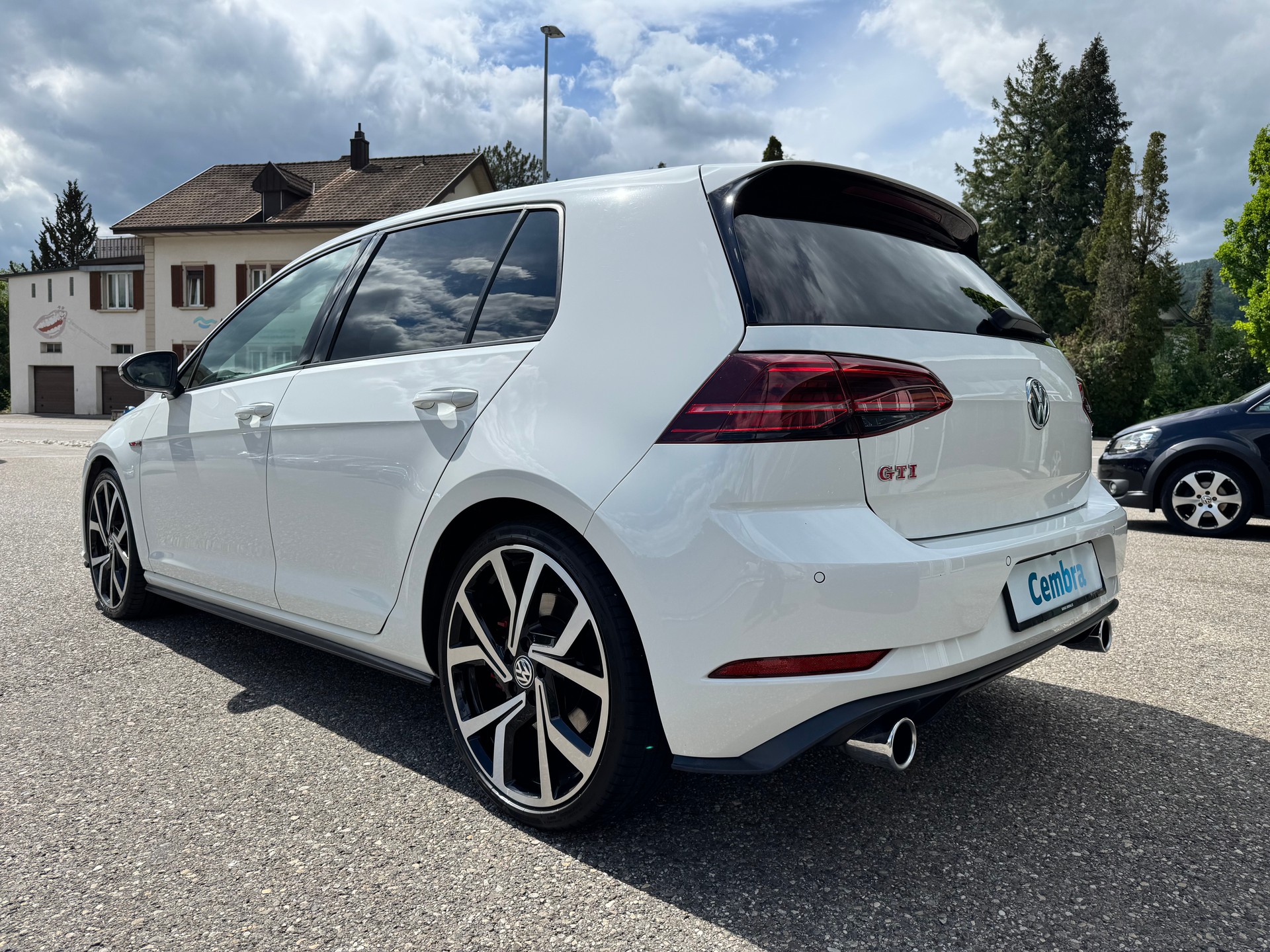 VW Golf 2.0 TSI GTI Performance DSG-image-5