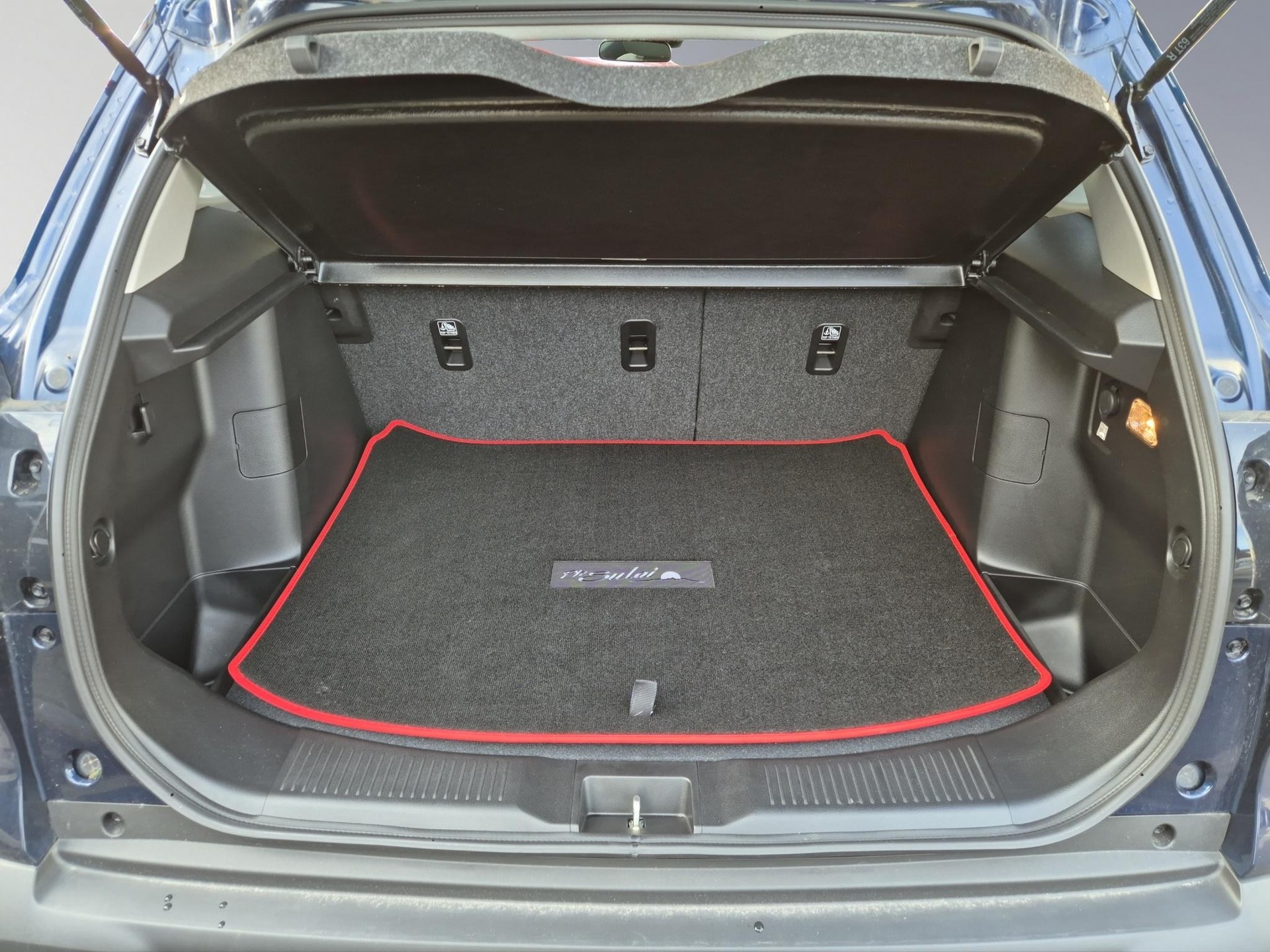 SUZUKI S-Cross 1.5 Piz Sulai Top Hybrid 4x4-image-17
