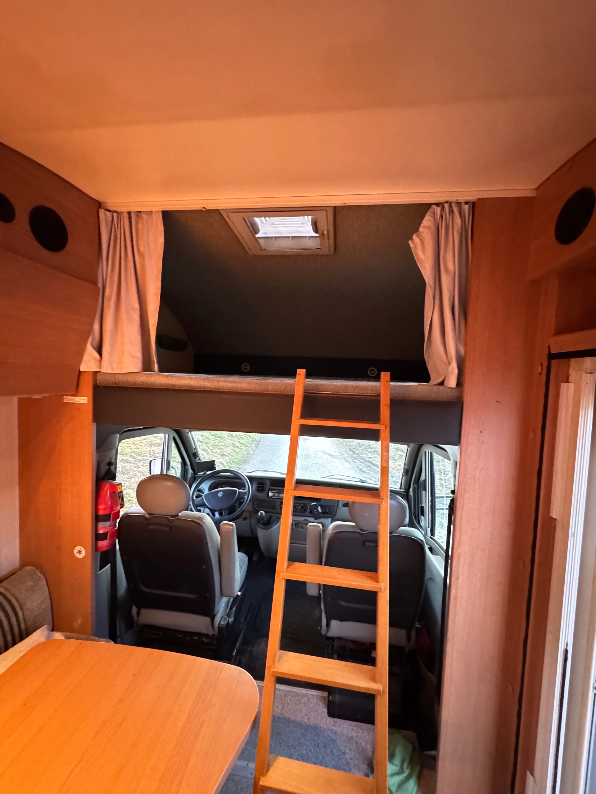 KNAUS Sun Traveller 2.8 TDI Renault Master - Klima - Rückfahrcam-image-6