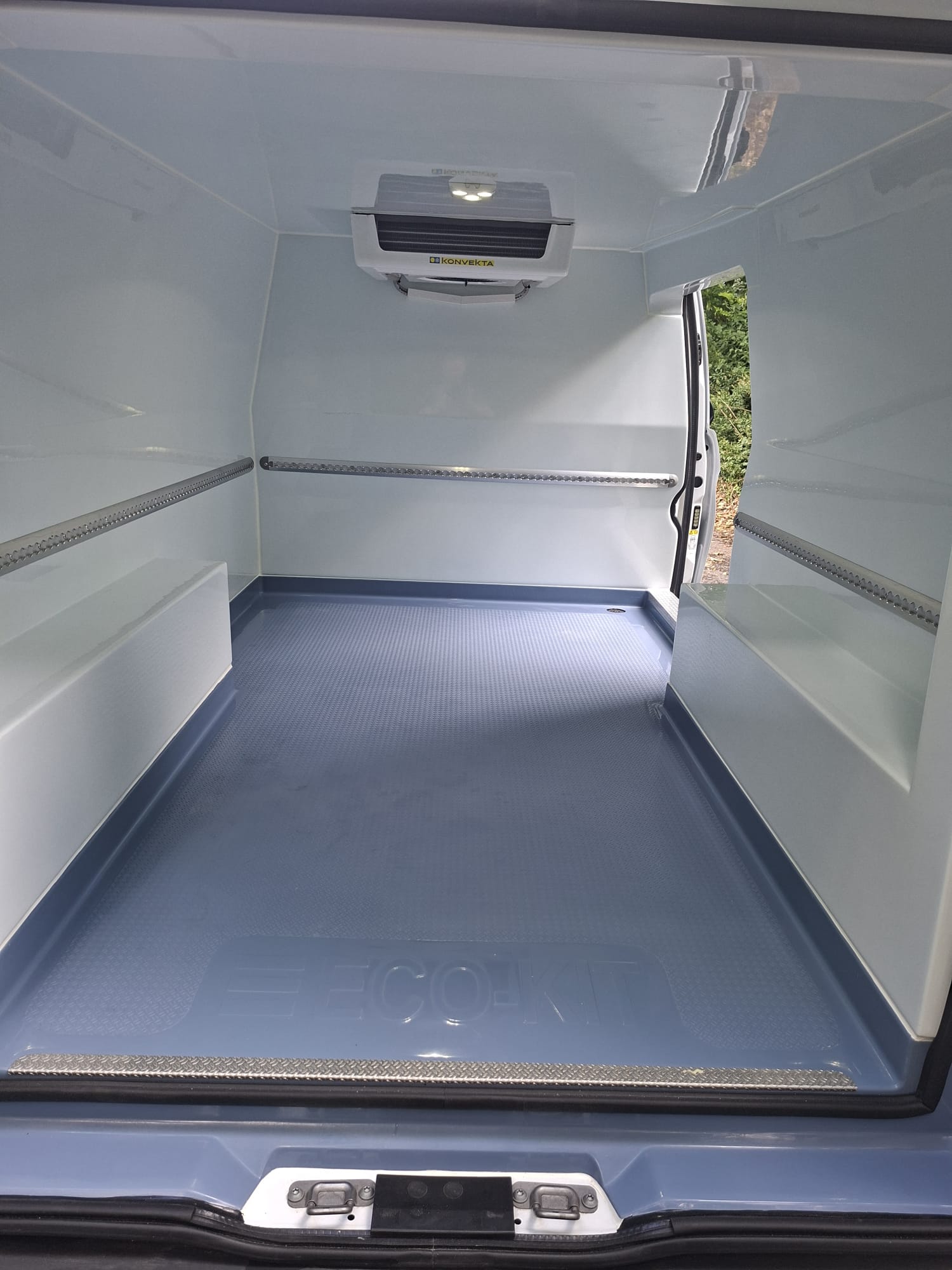 MERCEDES-BENZ Vito 114 CDI Lang 9G-Tronic 4M Pro-image-9
