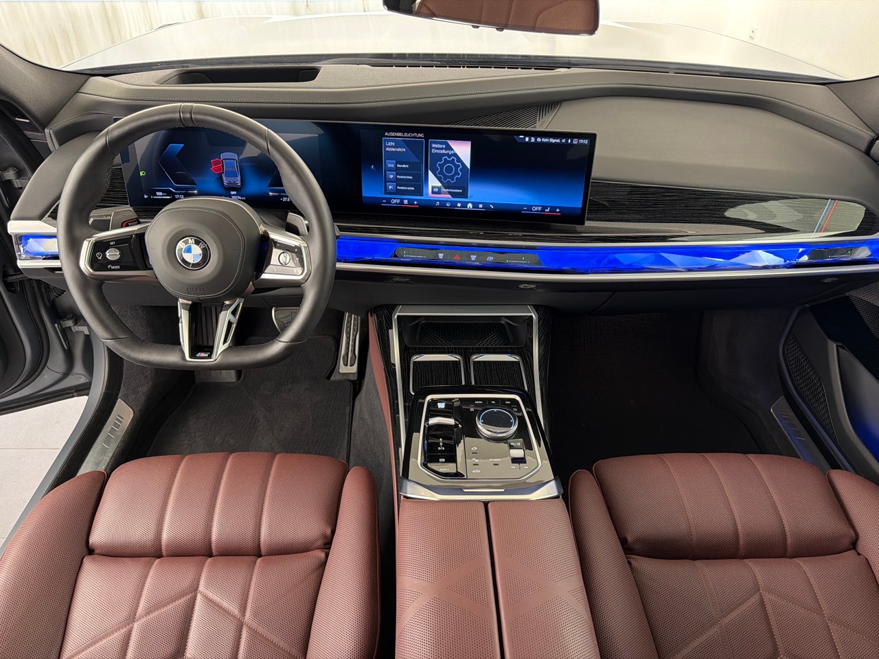 BMW 740d xDrive 48V M Sport-image-6