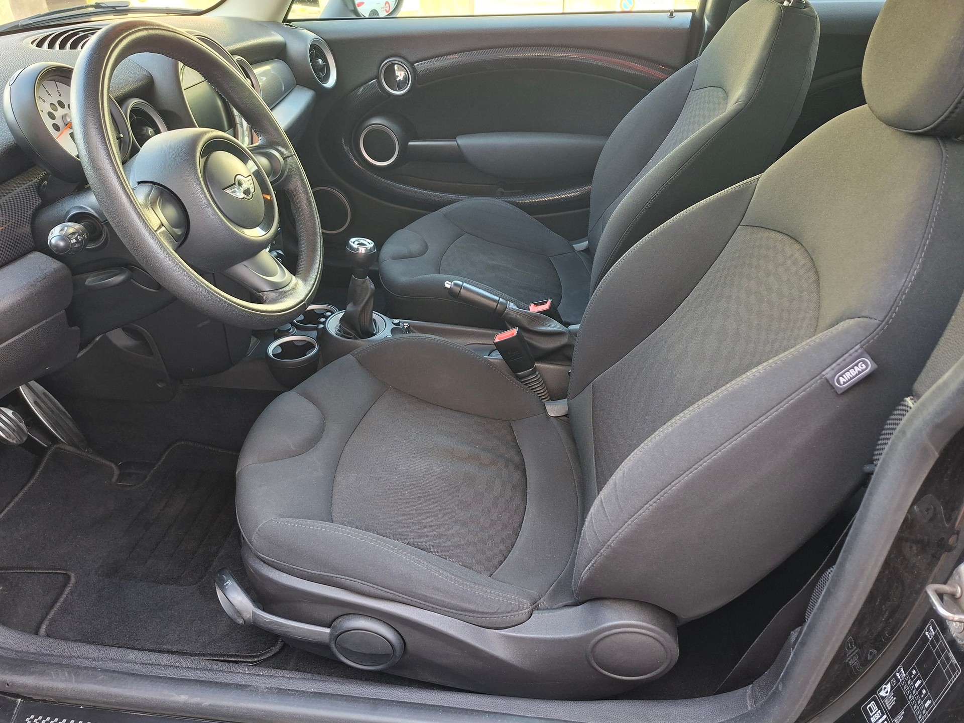 MINI Cooper S-image-6