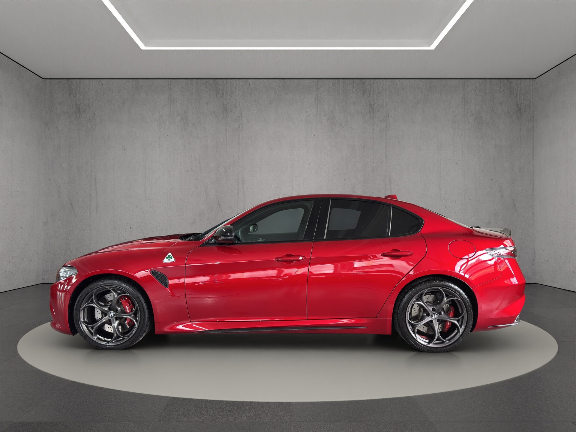 ALFA ROMEO Giulia 2.9 V6 Quadrifoglio "Rosso Etna"-showroom-element-2