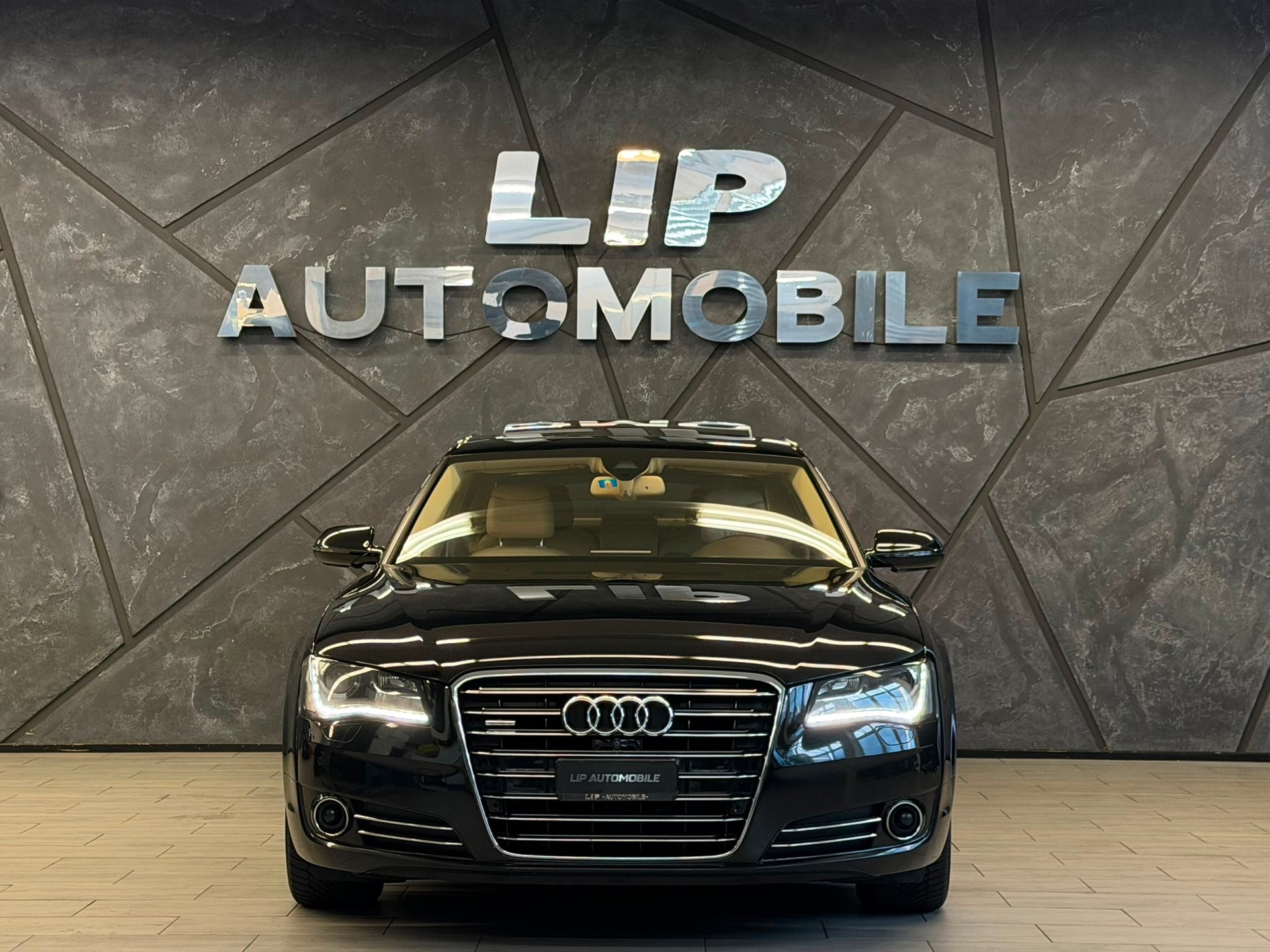 AUDI A8 4.2 FSI quattro tiptronic-showroom-element-1