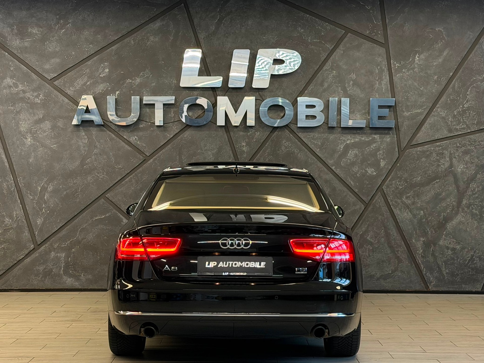 AUDI A8 4.2 FSI quattro tiptronic-image-7
