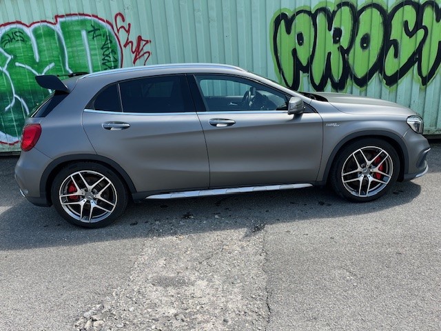 MERCEDES-BENZ GLA 45 AMG 4Matic 7G-DCT-image-6