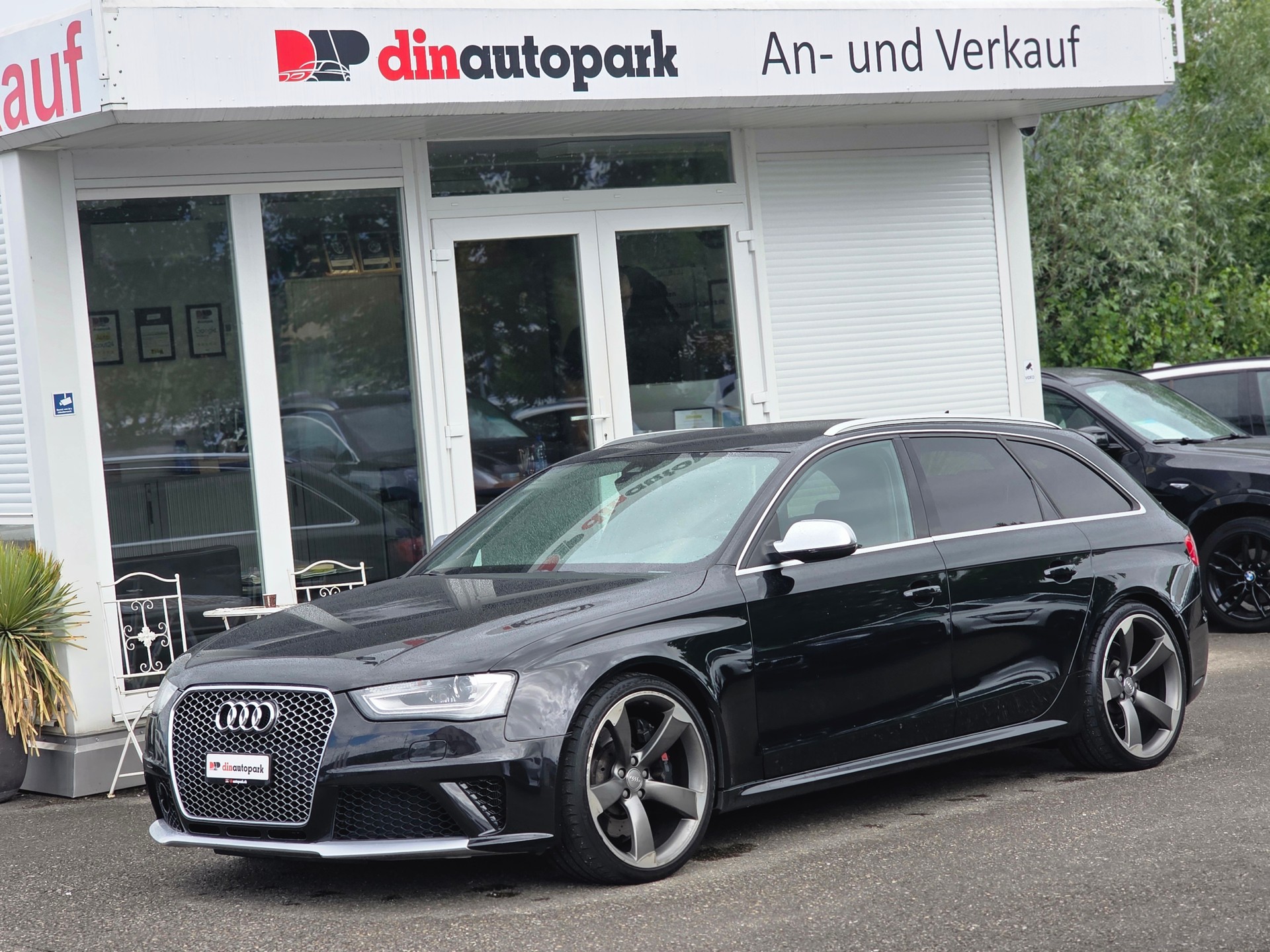AUDI RS4 Avant 4.2 FSI V8 Quattro S-tronic * CH-Fahrzeug * Frisch ab MFK *