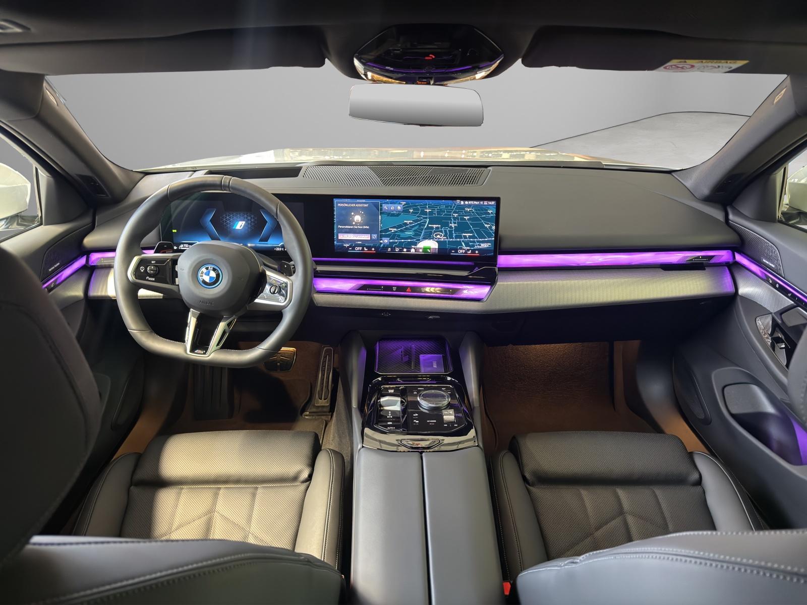 BMW 530e xDrive Touring M-SportPaket-image-12
