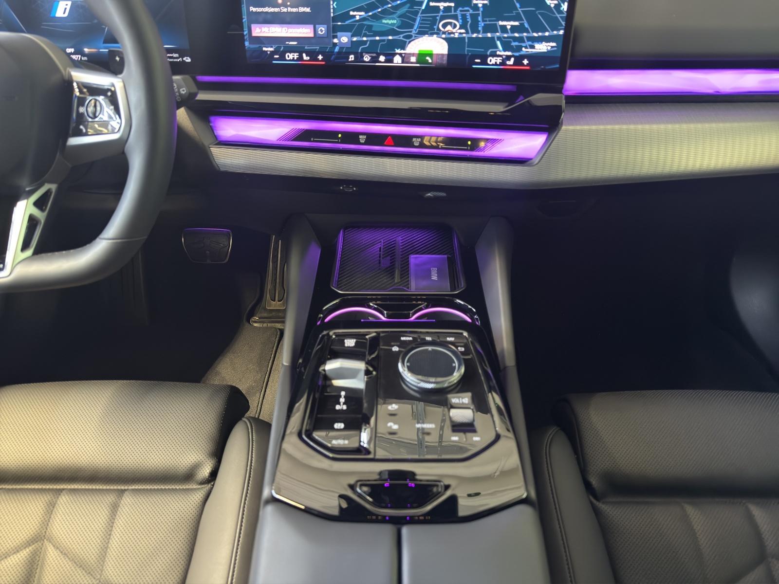 BMW 530e xDrive Touring M-SportPaket-image-16