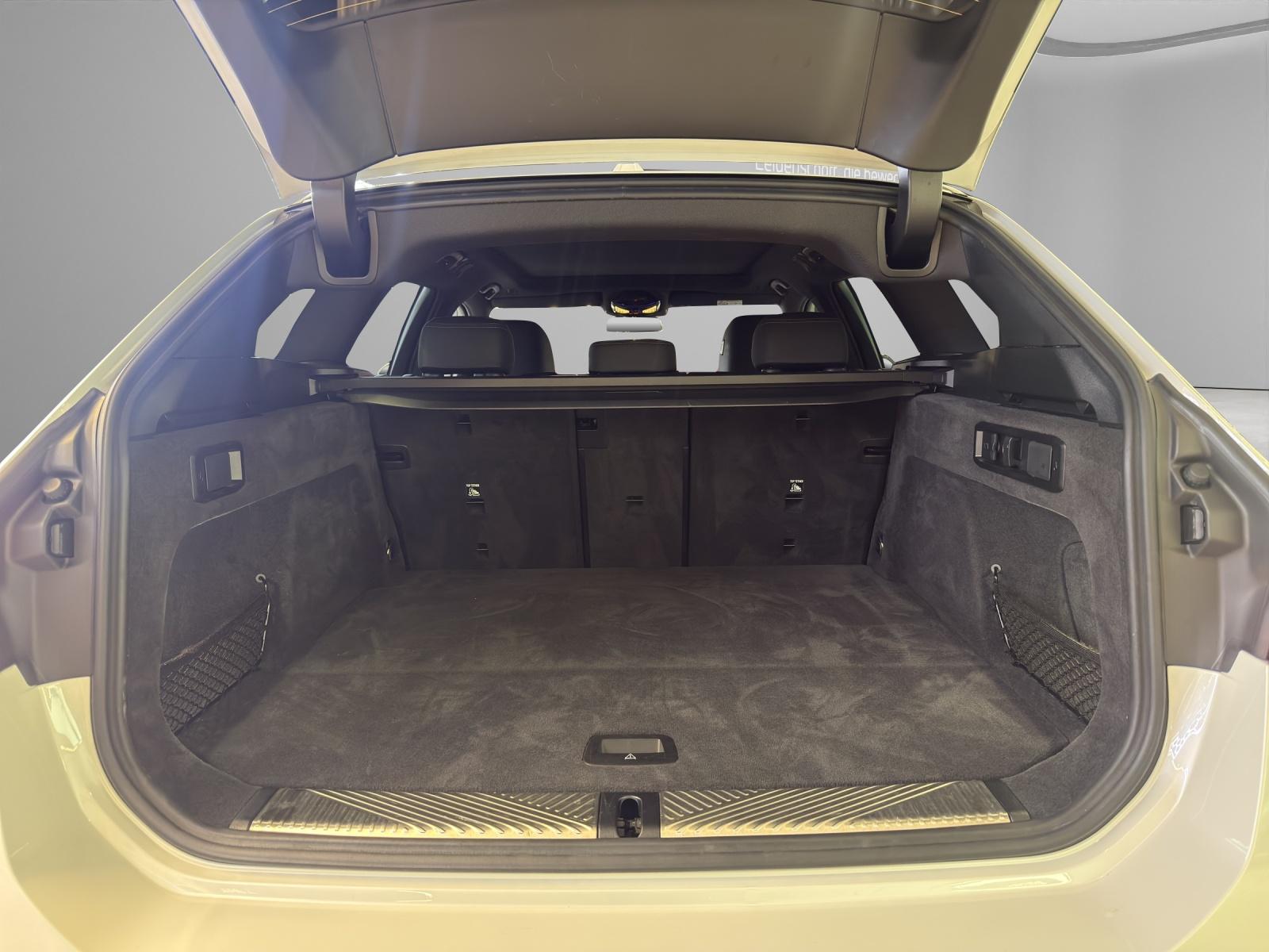 BMW 530e xDrive Touring M-SportPaket-image-20