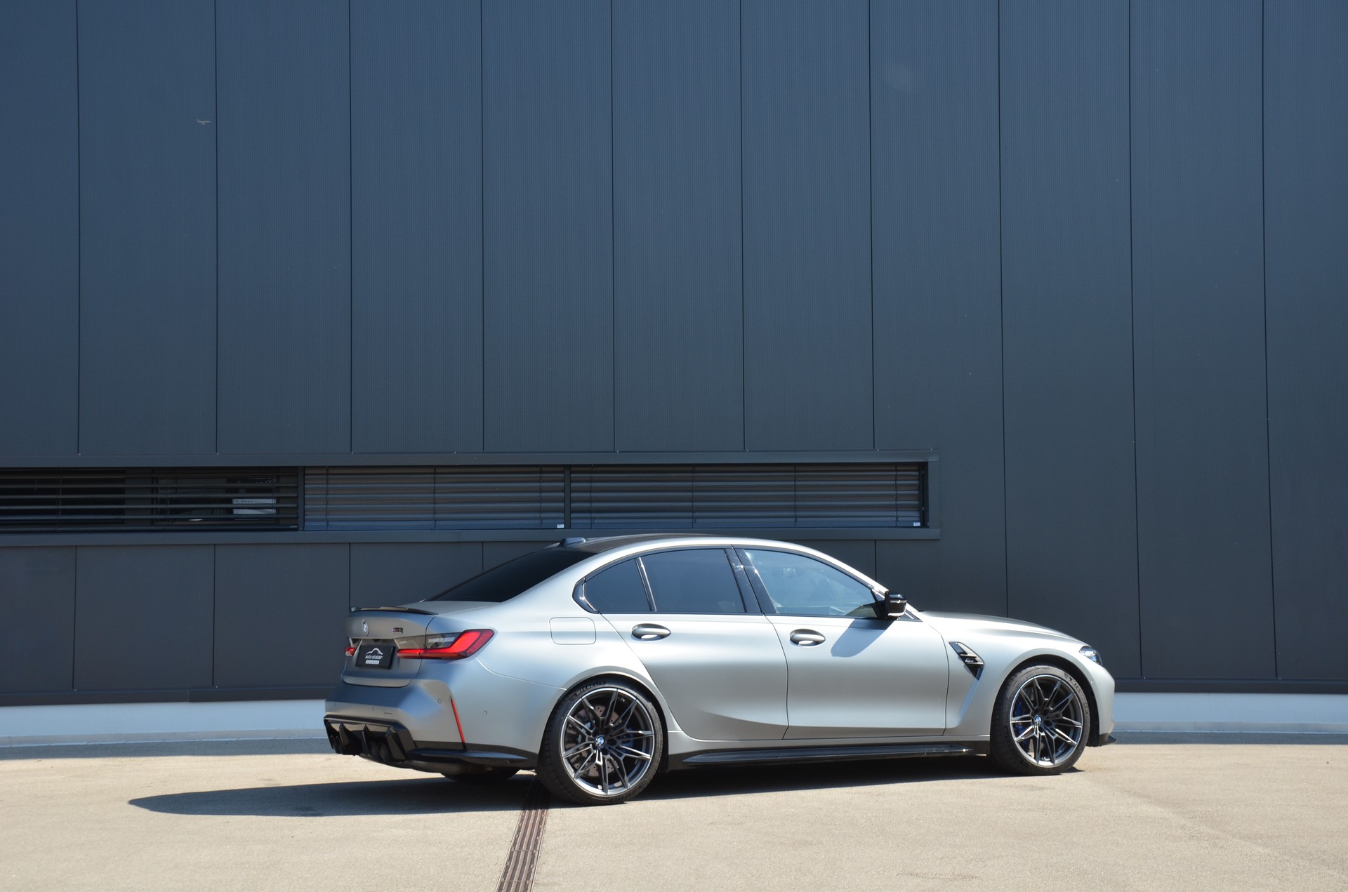 BMW M3 Competition M xDrive-showroom-element-3