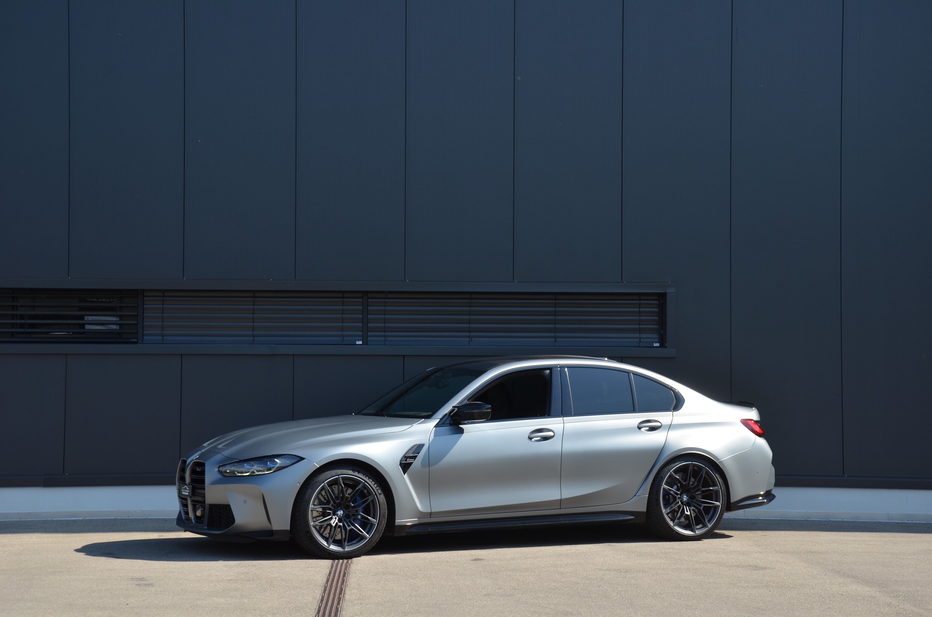 BMW M3 Competition M xDrive-showroom-element-1