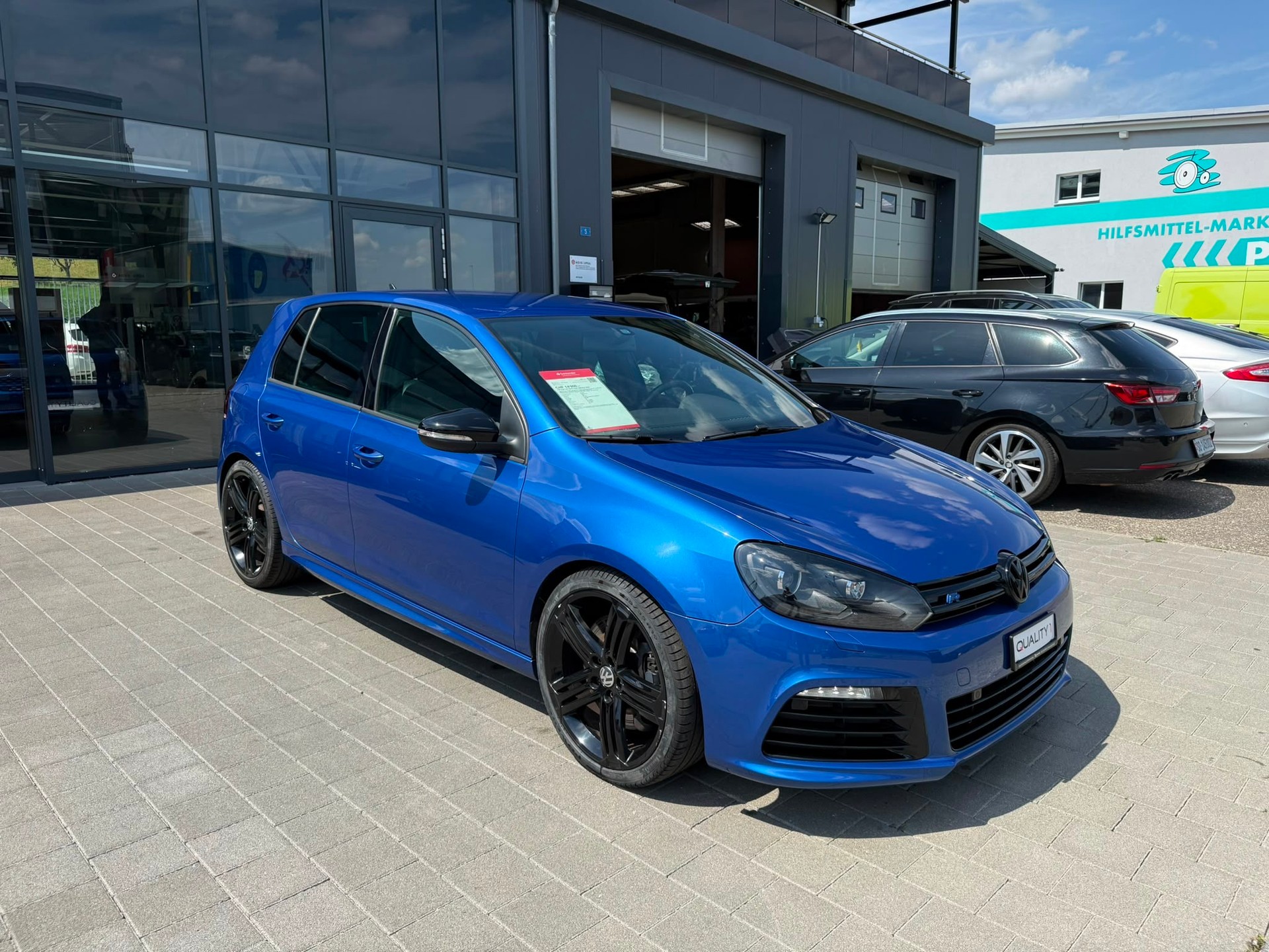 VW Golf 2.0 TSI R Team 4Motion DSG-image-5