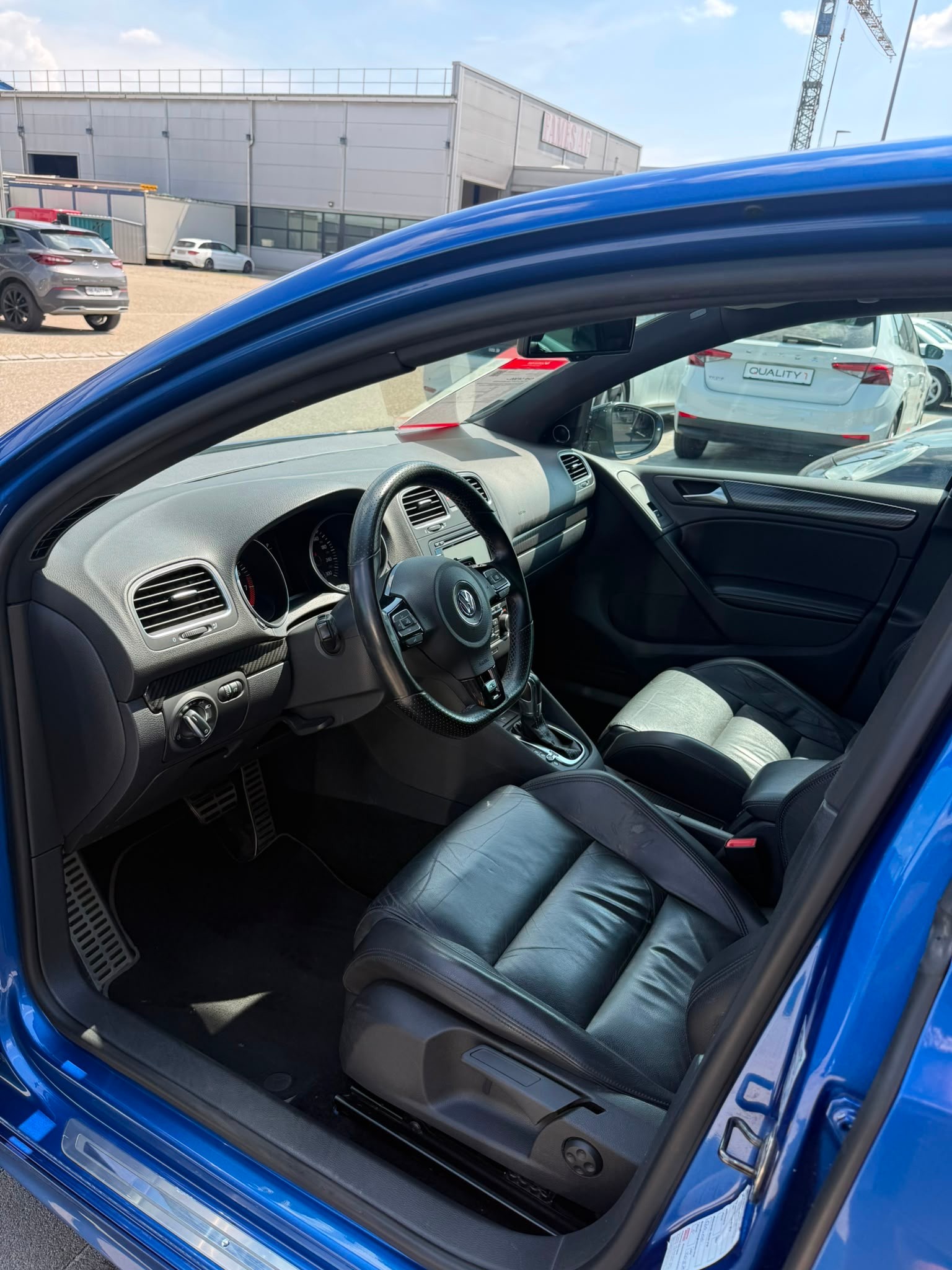 VW Golf 2.0 TSI R Team 4Motion DSG-image-16