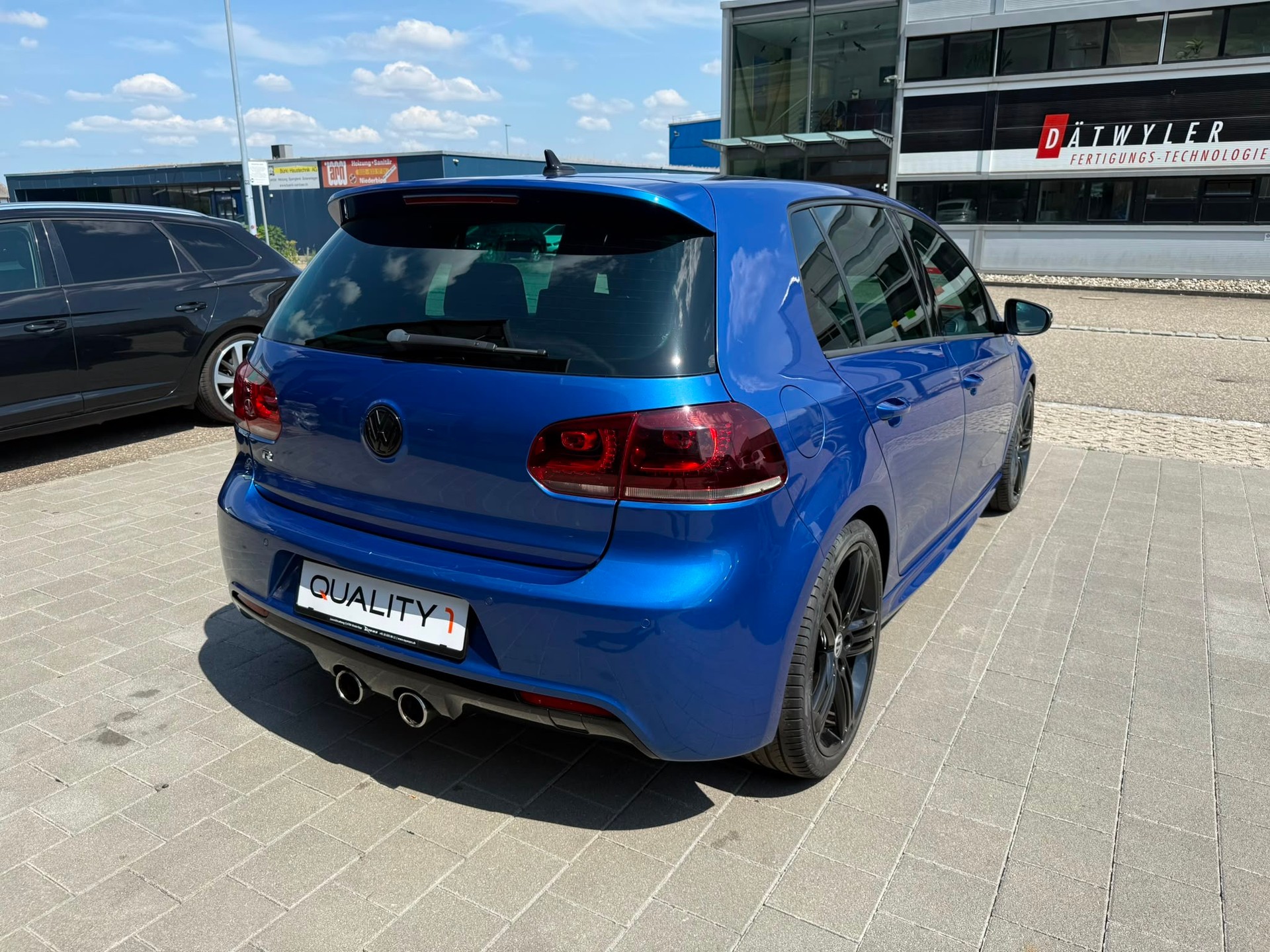 VW Golf 2.0 TSI R Team 4Motion DSG-image-9
