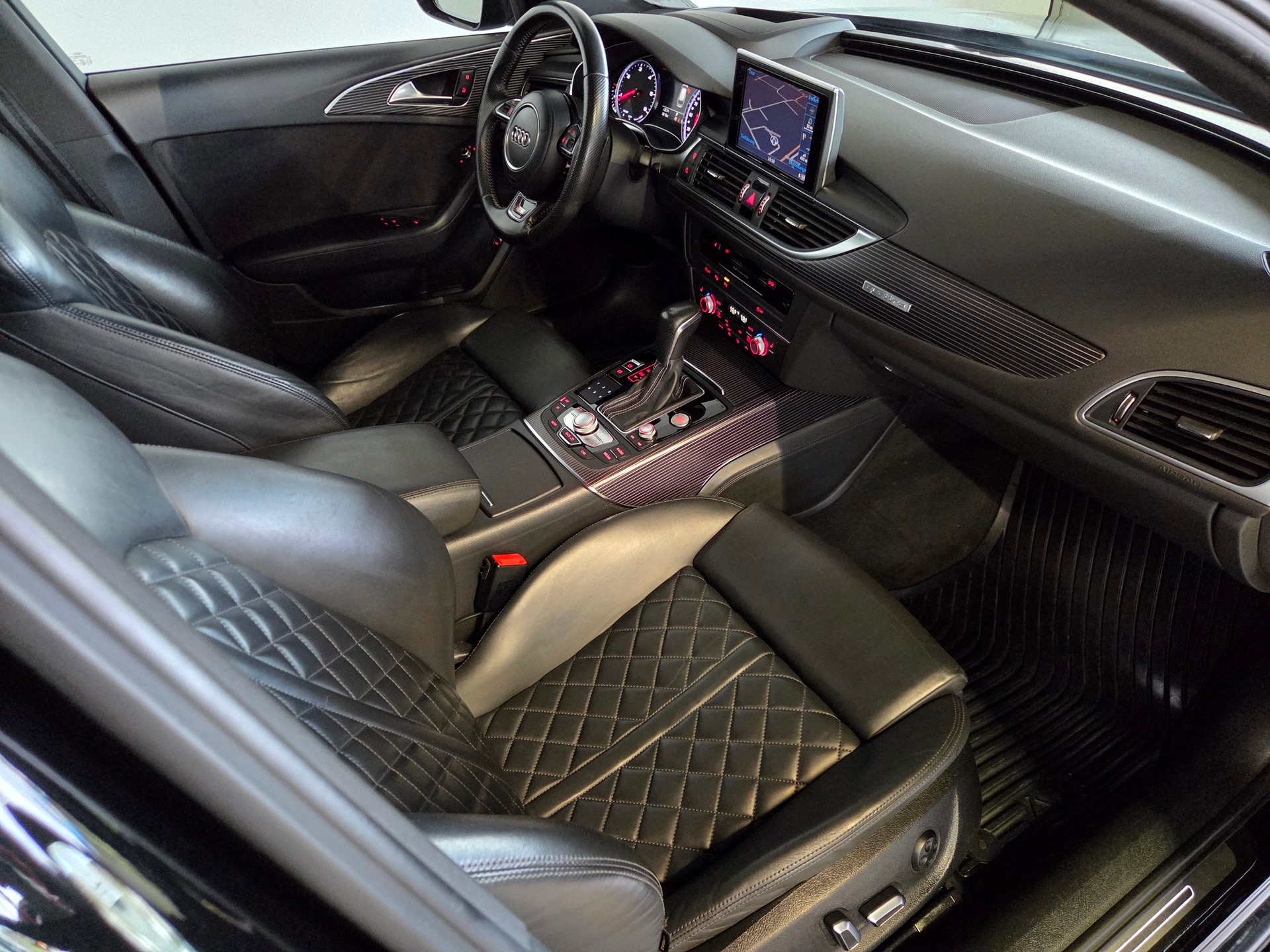 AUDI A6 Avant 3.0 V6 TDI Competition quattro-image-8