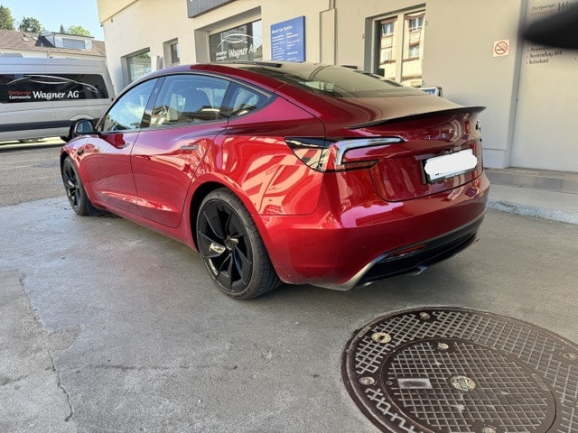 TESLA Model 3 Performance D-showroom-element-1
