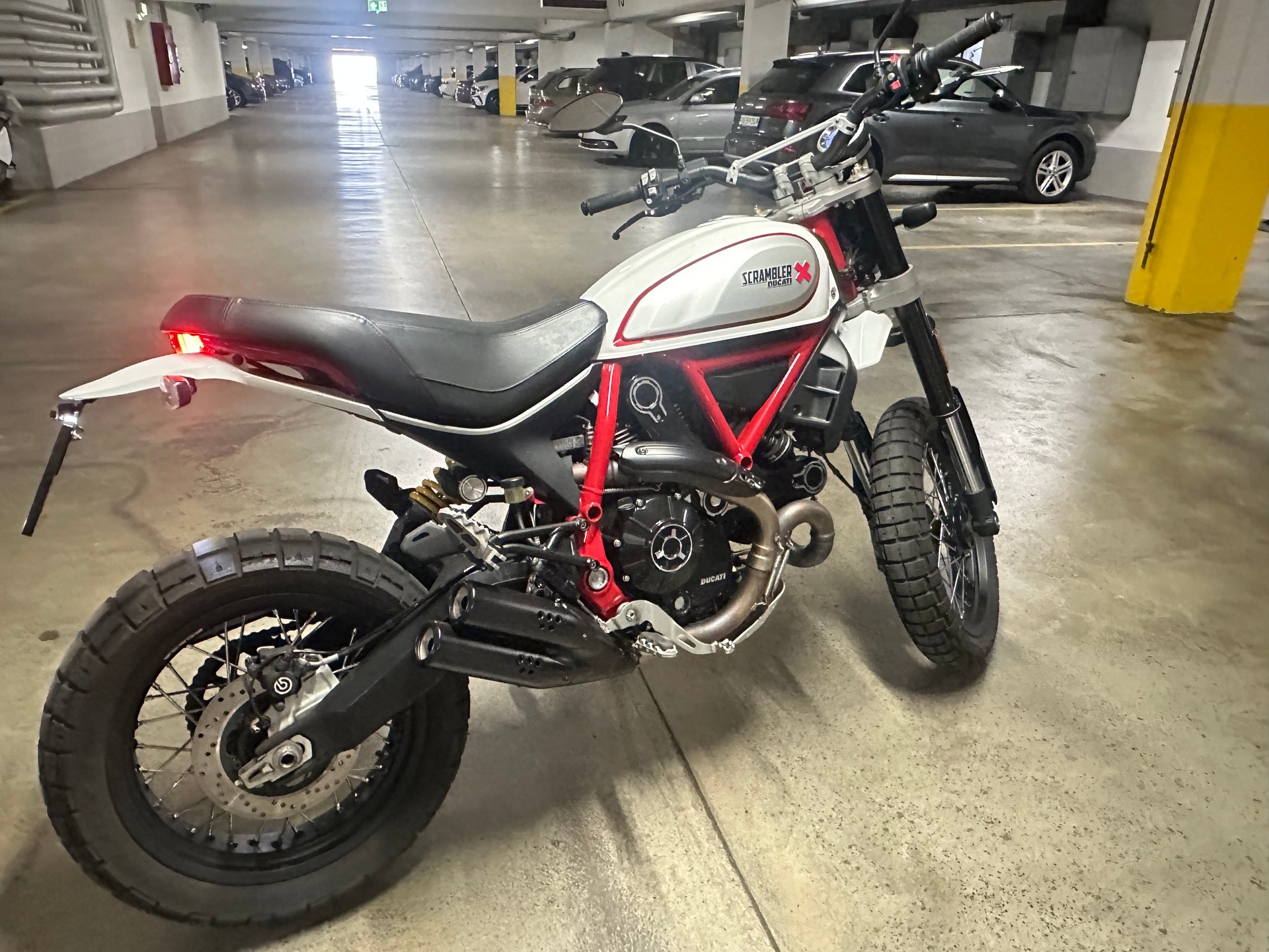 DUCATI Scrambler 800 Desert Sled-image-2