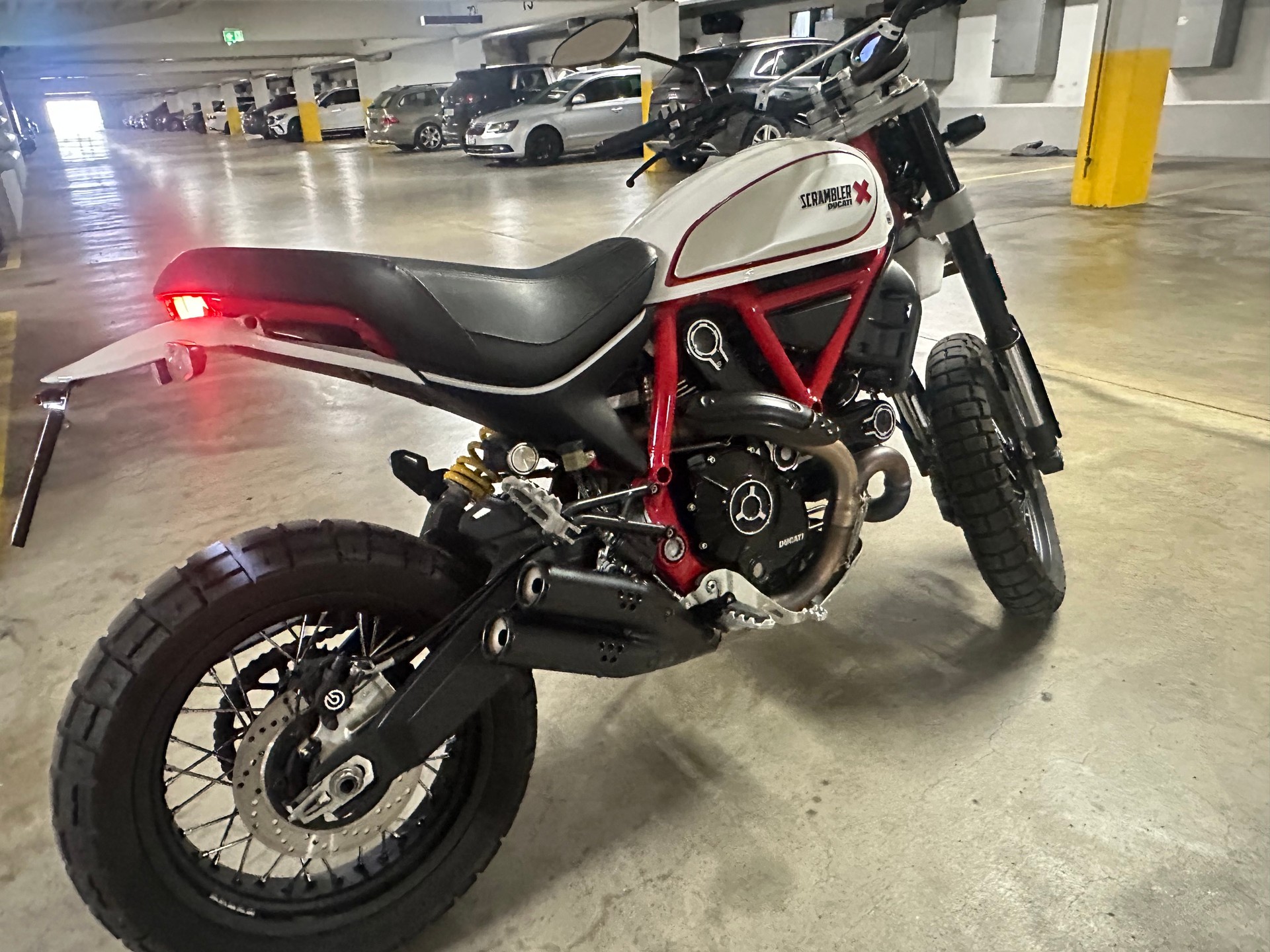 DUCATI Scrambler 800 Desert Sled-image-1