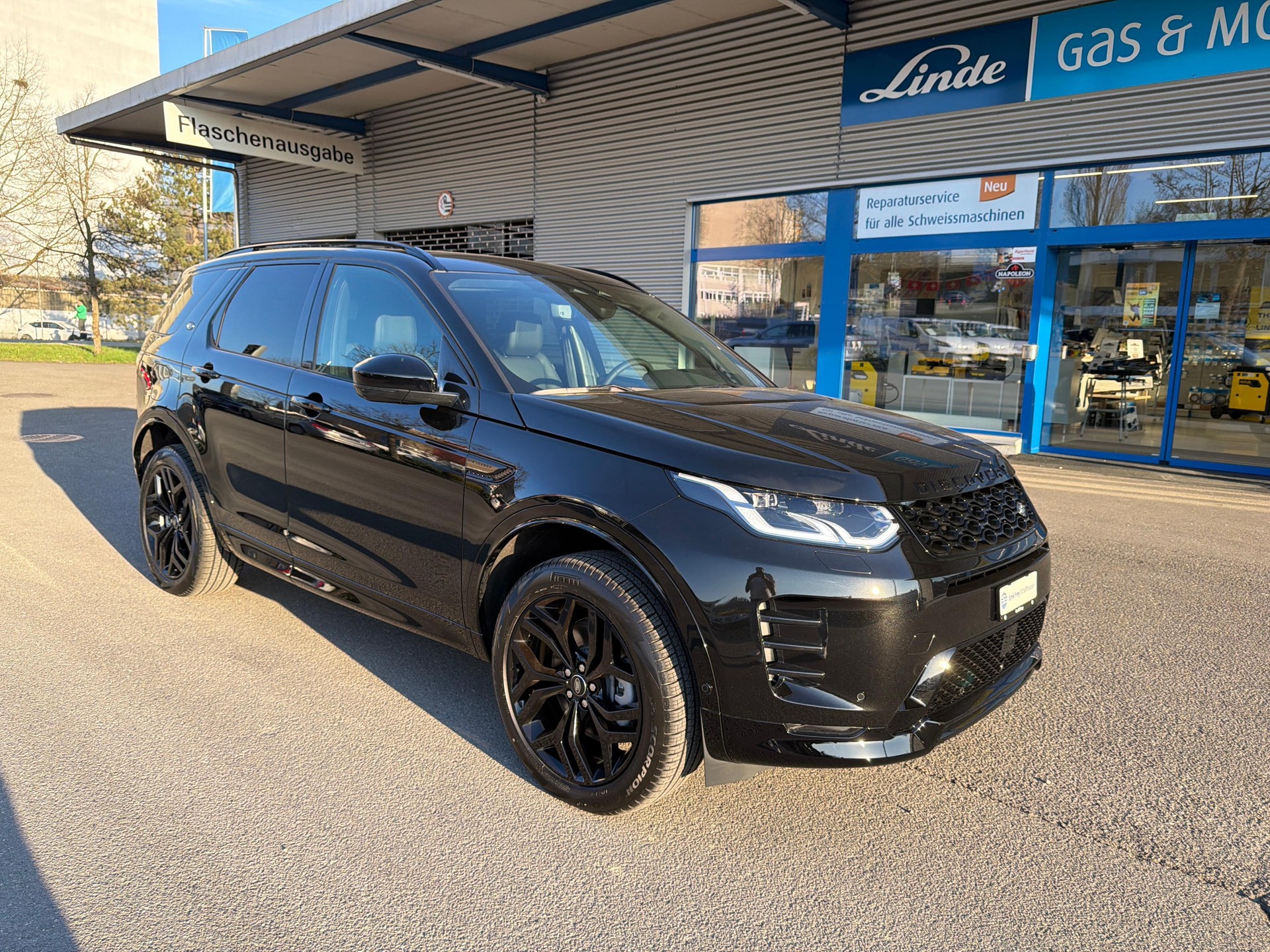 LAND ROVER Discovery Sport 1.5 T 270e Landmark-image-6