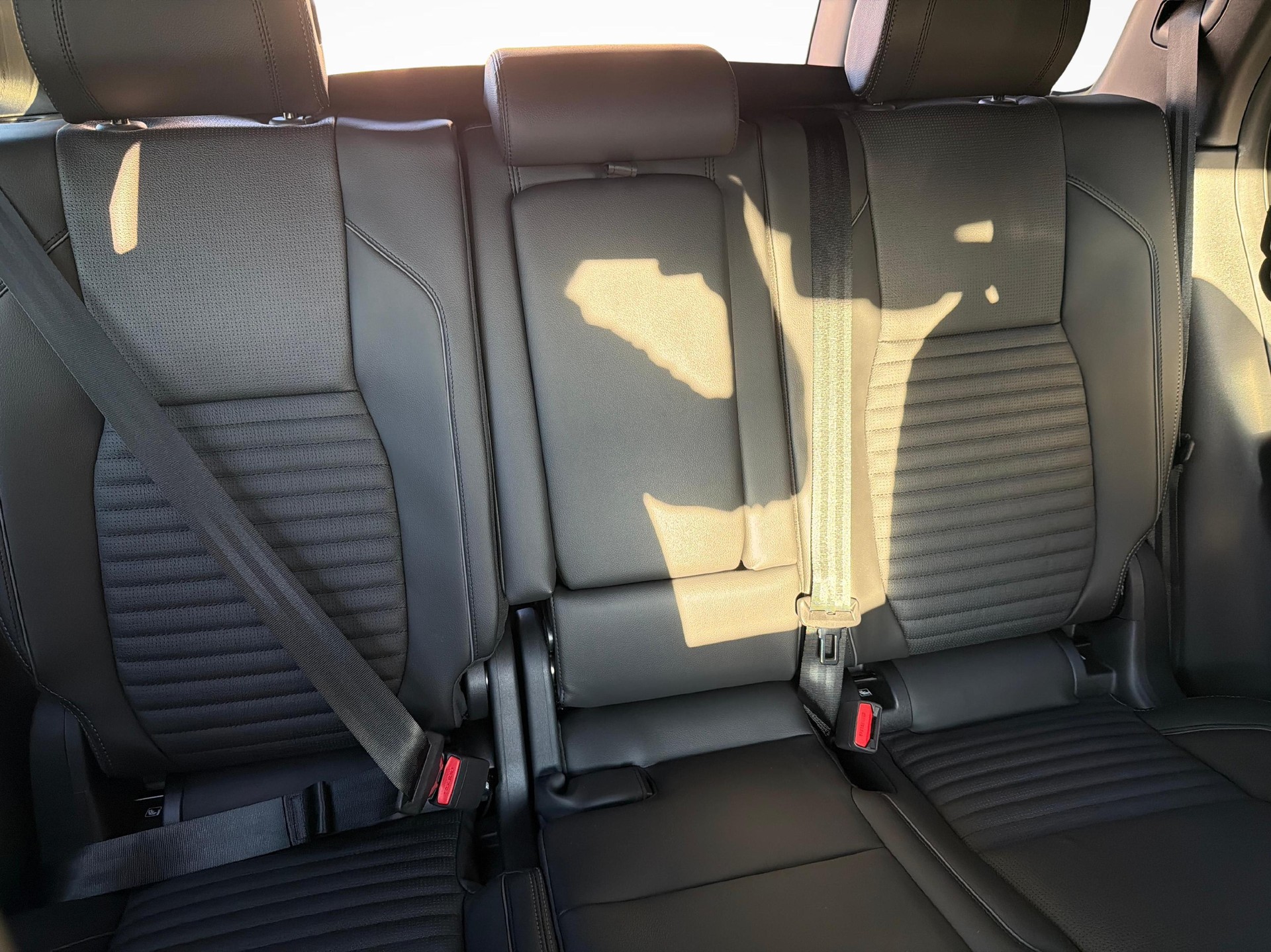 LAND ROVER Discovery Sport 1.5 T 270e Landmark-image-12