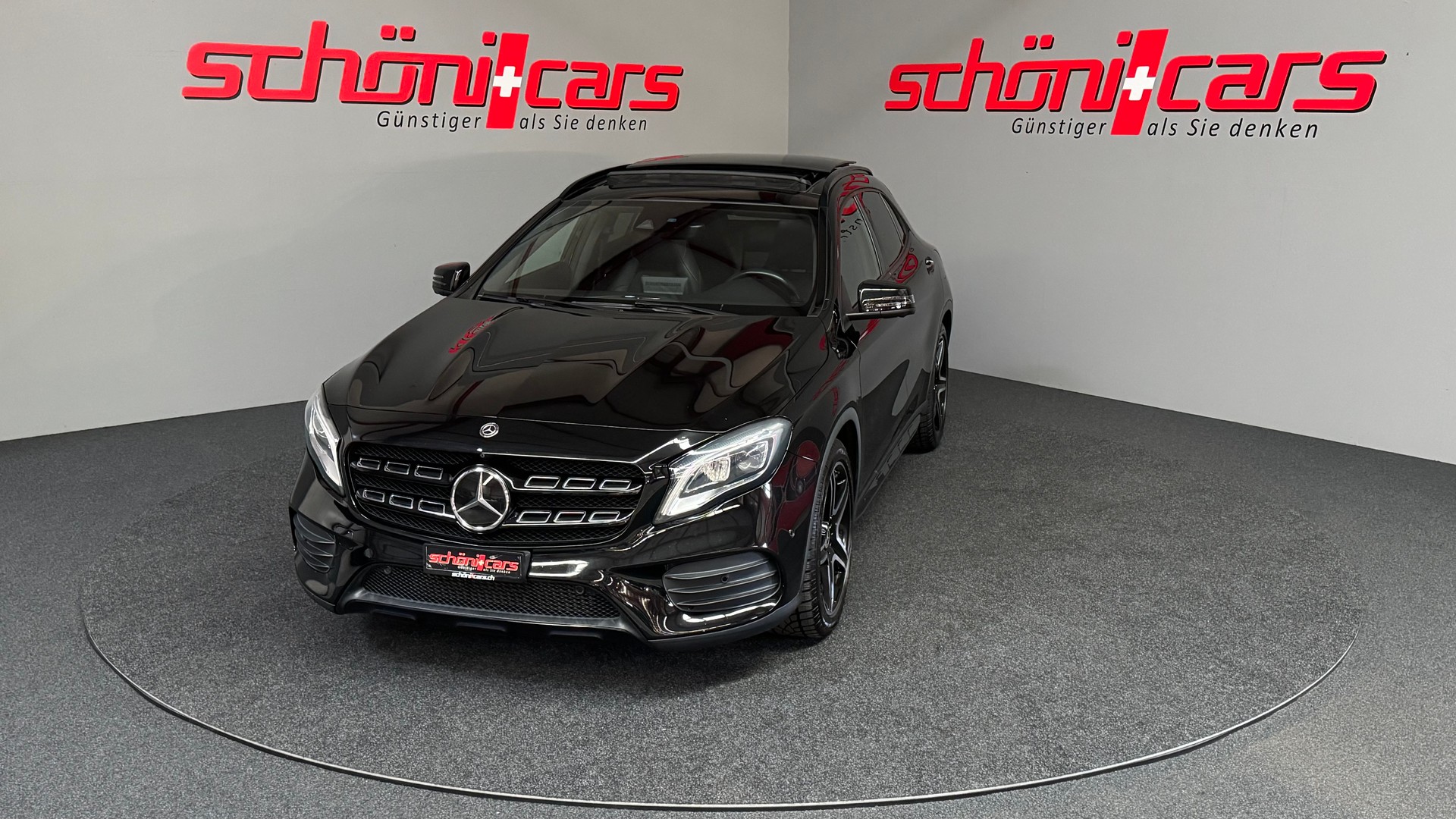 MERCEDES-BENZ GLA 250 AMG Line 4Matic 7G-DCT-showroom-element-1