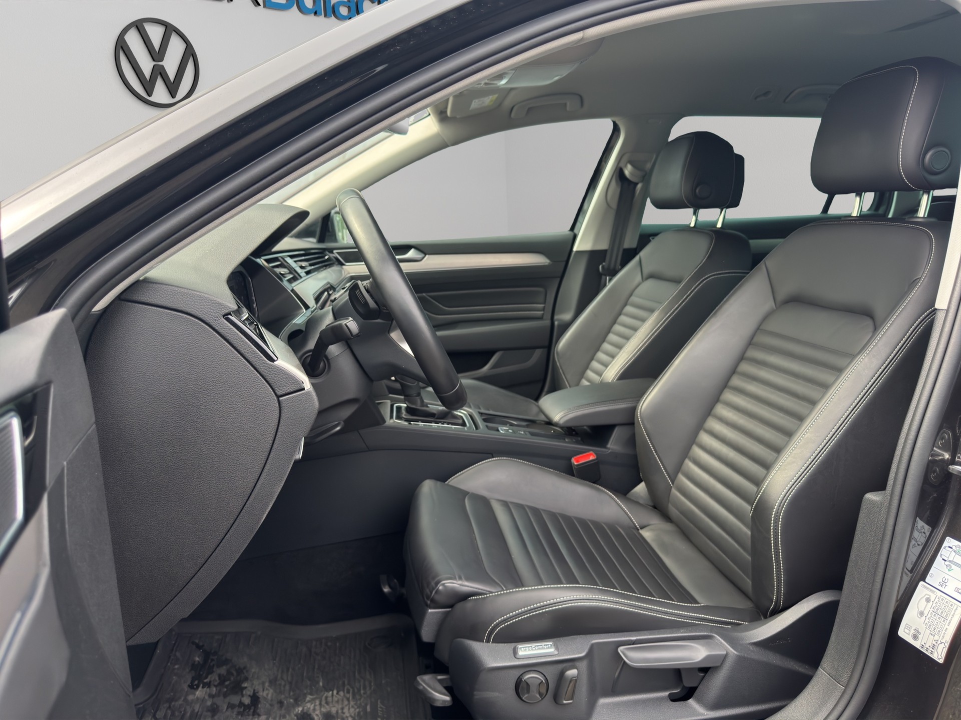 VW Passat 2.0 TDI BMT Elegance 4Motion DSG-image-6