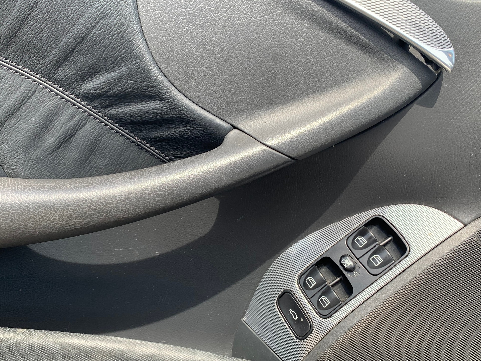 MERCEDES-BENZ CLK 200 Kompressor Elégance-image-14