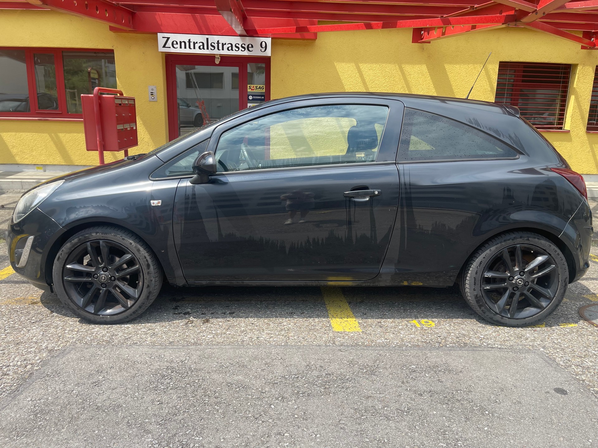 OPEL Corsa 1.4 TP Color Edition-image-1