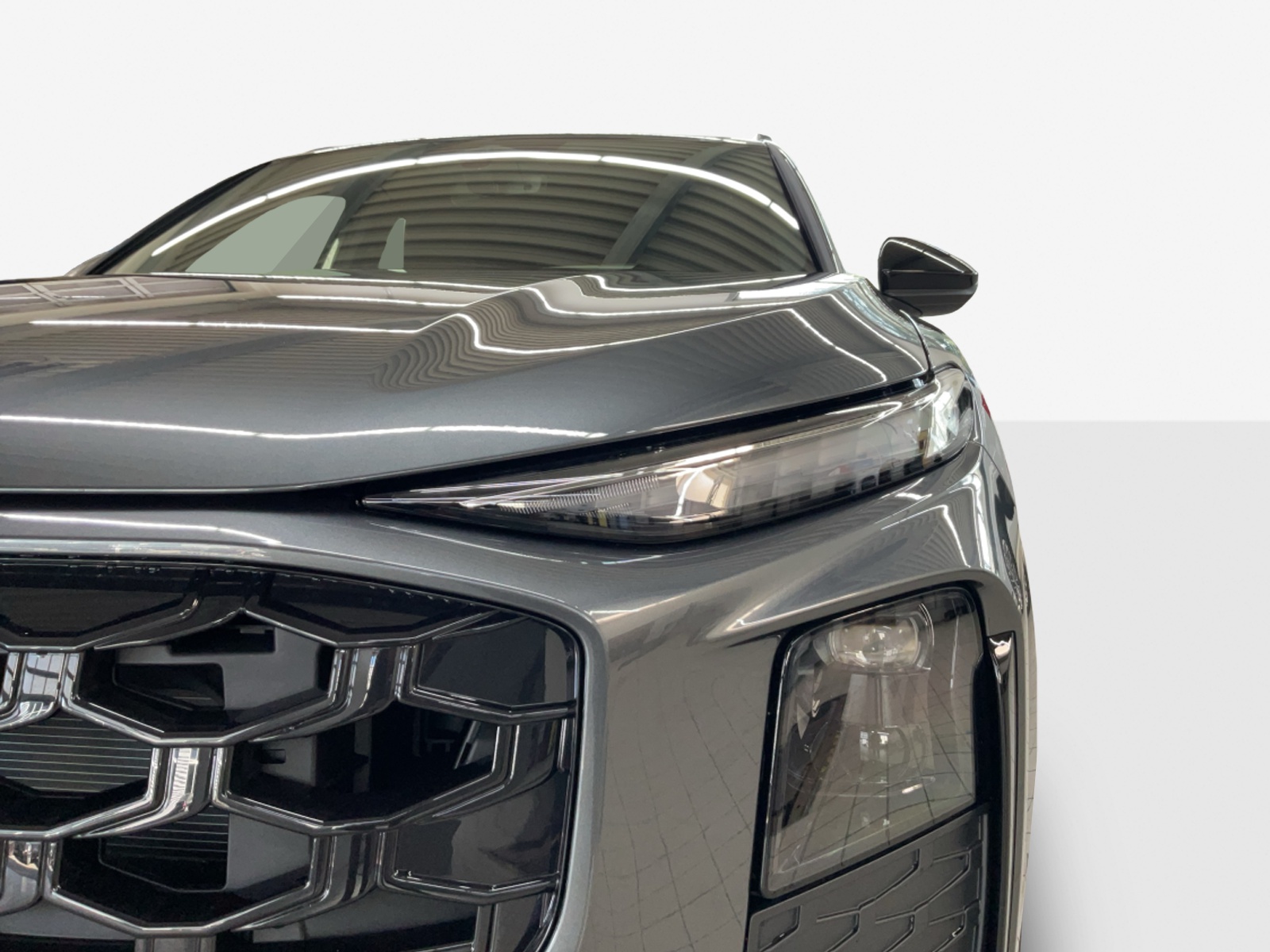 AUDI Q3 SUV e-hybrid 200 kW S tronig-image-15