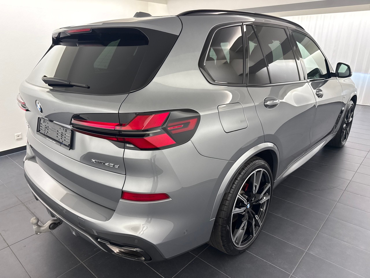 BMW X5 xD 48V 40d M Sport Pro '' inkl. AHK & Standheizung''-showroom-element-2