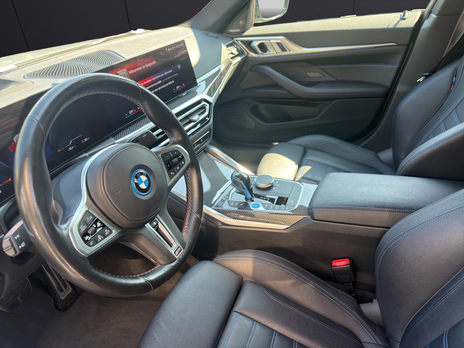 BMW i4 M50-showroom-element-1