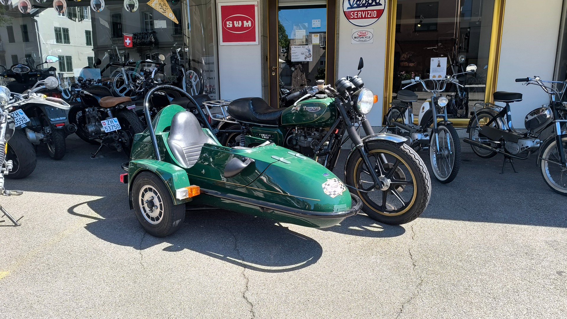 TRIUMPH Tiger 750 Seitenwagen Veteran-image-0