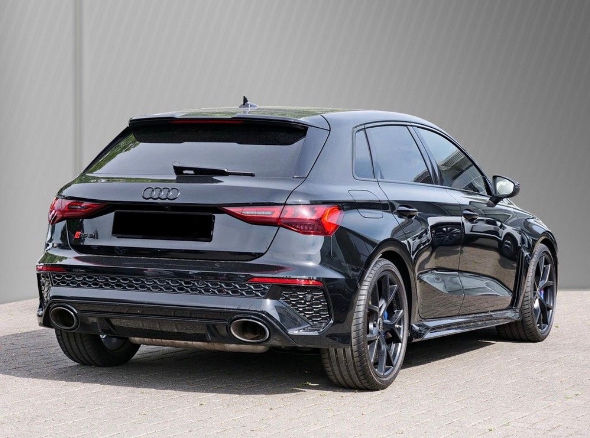 AUDI RS3 Sportback 2.5 TSI quattro S-tronic-showroom-element-2