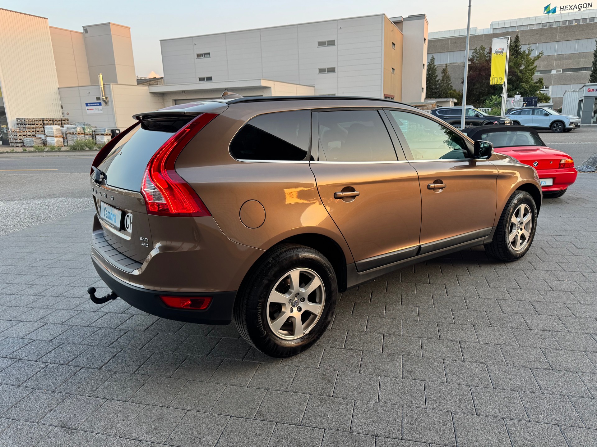 VOLVO XC60 2.4D AWD Summum Geartronic-image-5