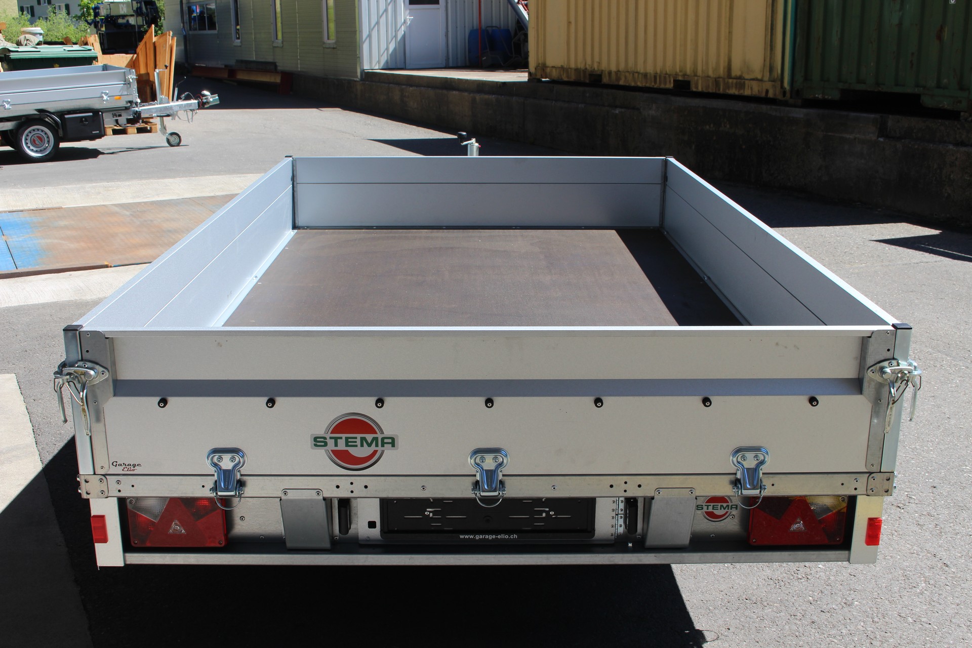 STEMA SHP O2 2700-showroom-element-2